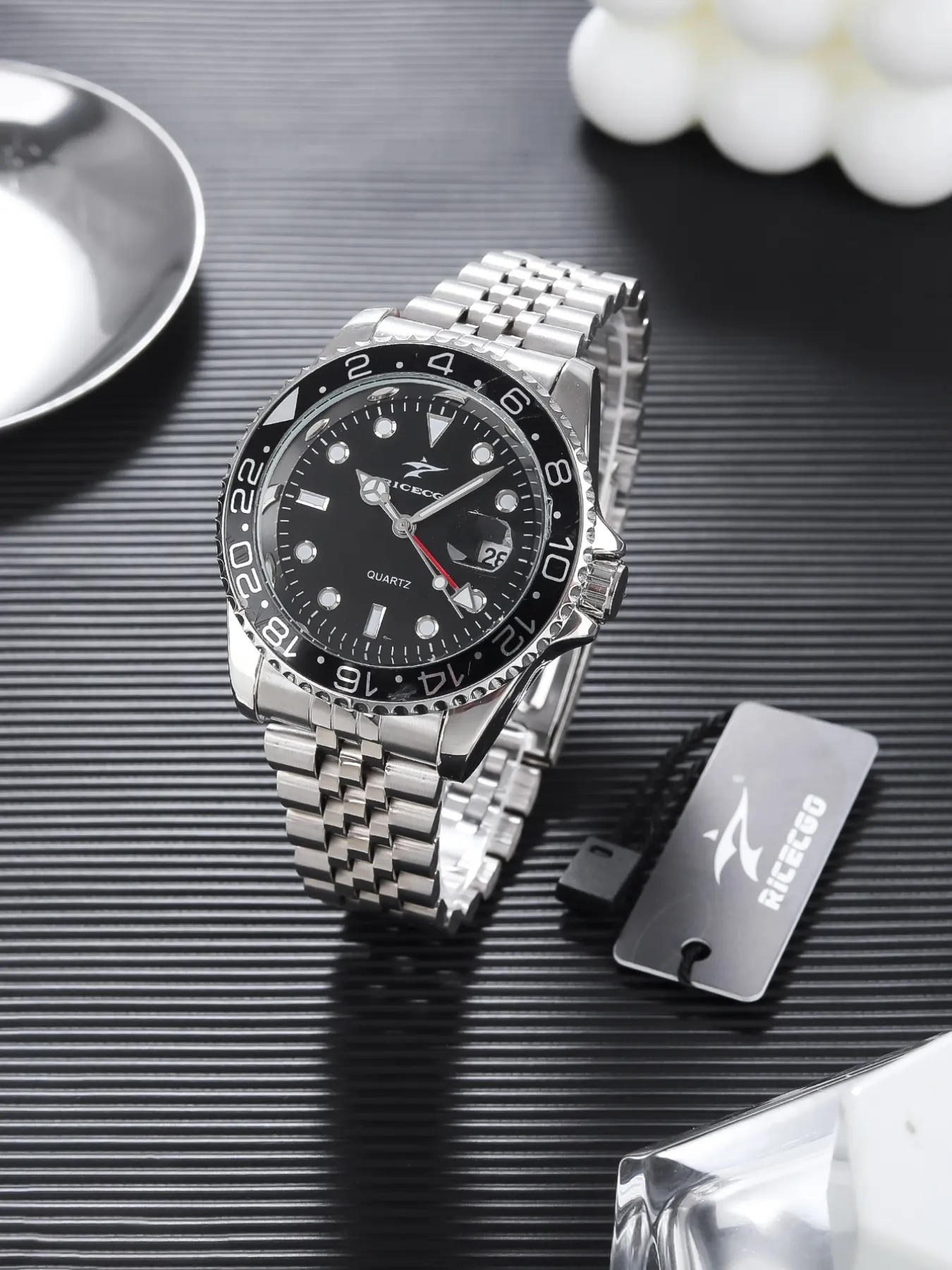 RICECGO 1pc Men's Silver Color Stainless Steel Quartz Wristwatch with 42mm Dial, Fashionable Luminous Analog Watch, Analogue Quartz Watch, Suitable for Business Attire, Ideal Gift, Stainless Steel Watches