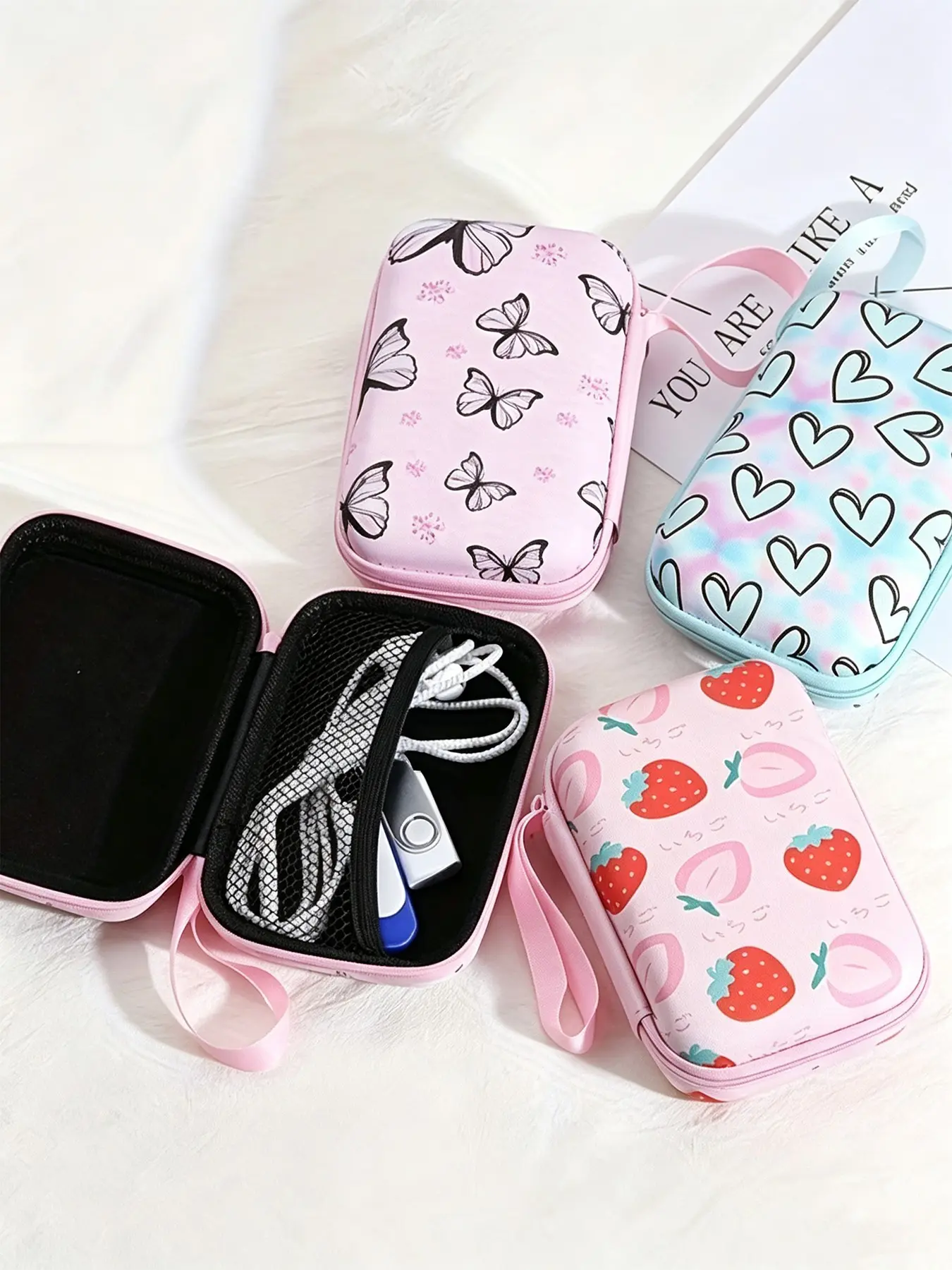 Kawaii Printed EVA Hard Storage Case, Portable Handheld Digital Organizer Bag for Earphones, Charging Cables, USB Drives & CCD Camera, Shockproof Cute Travel Pouch, Lovely Daily & Back To School Gift for Girls