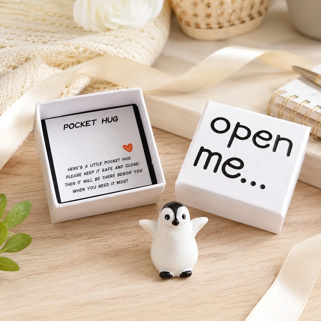 Penguin Shaped Surprise Gift Box with Lid, Cute Pet Dog Decor & Mini Greeting Card, Warm Gift Packaging for Family Friends Lovers, Graduation Mother's Day Father's Day Gift