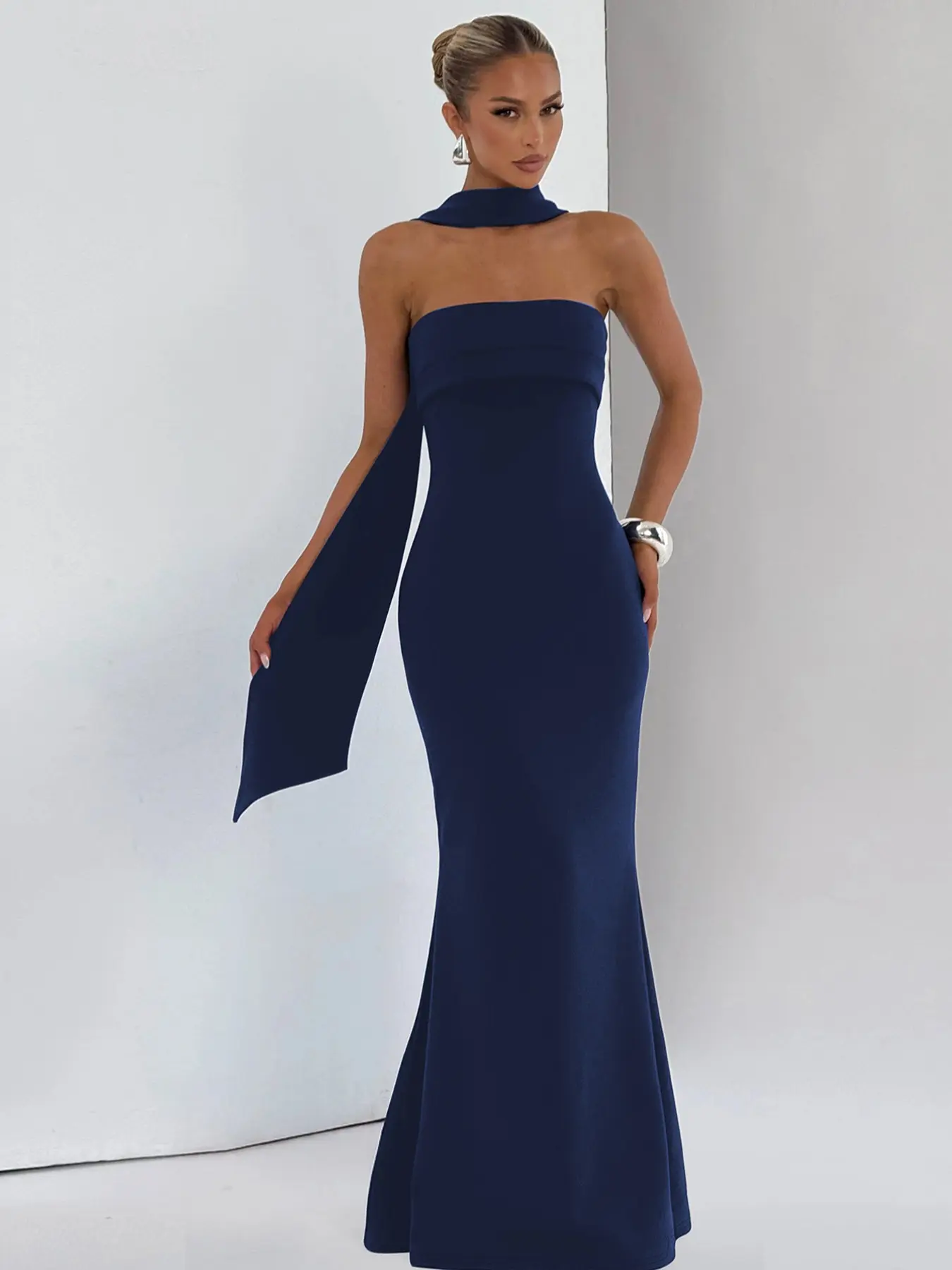 Women's Black Tie-neck Dress, Elegant Solid Ruched Sleeveless Strapless Backless Tube Dress & Halter Neck Scarf Ribbon Two-piece Set, Plain Back Zipper Maxi Dresses, Sexy Cocktail Party Date Bodycon Evening Gown Wedding Guest Mermaid Dress