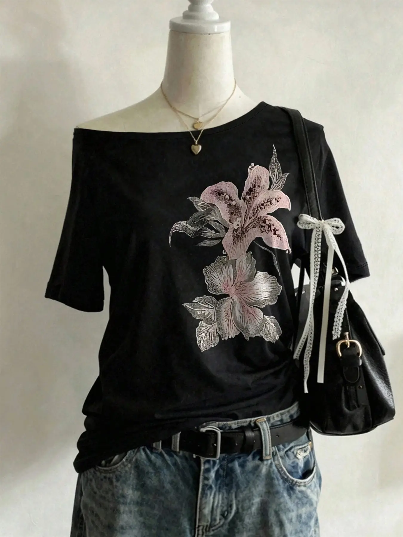 Women's Black Slant Off-Shoulder Short Sleeve T-Shirt, Loose Casual Everyday Tee With Vintage Floral Prints, Perfect For Daily, Street, Vacation And Fashion Outfits