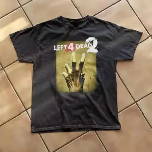 TWO Two Left 4 Dead 2 T Shirt Vintage Grunge Graphic Opium Y2K Tapout Amity Affliction, Unisex T-shirt, Y2k Shirt, Gift For Men Women