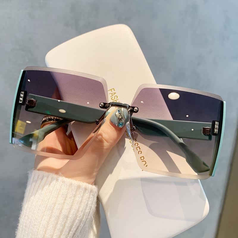 2026 New Arrival Women’s Colorful Polarized Glasses – European American Retro Oversized Durable Stylish Eyewear, TikTokShopBlackFriday Summer