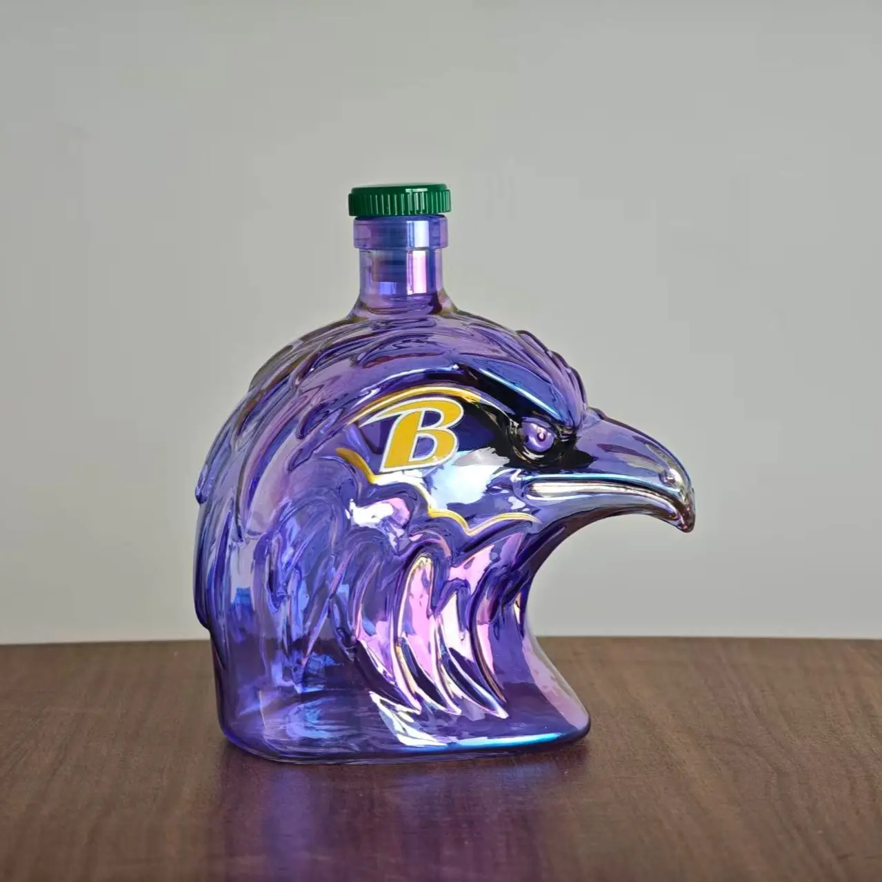 Gradient Crow Head Glass Liquor Bottle, Bar Decorative Collectible Ornament, Home Bar Accessories, Drink Accessories, Unique Wine Bottle Design, Perfect Gift Idea
