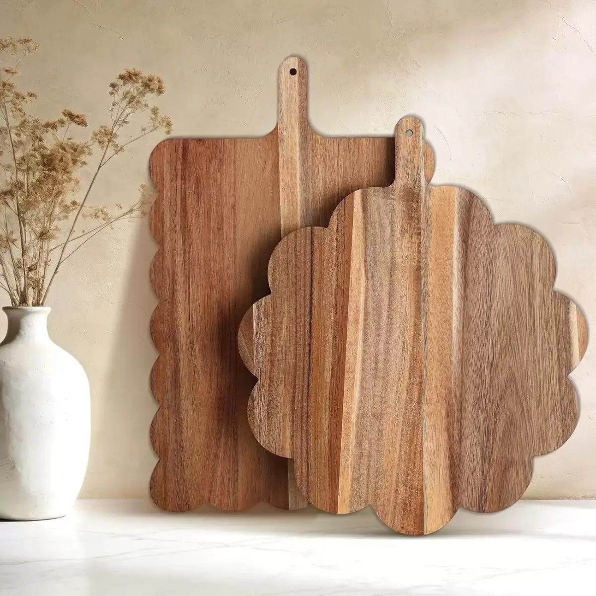 Decorative Wooden Cutting Board with Handle, Square and Round, Ideal for Cheese, Pizza, Meat, Fruit, Bread Baking, Farmhouse Kitchen Decor
