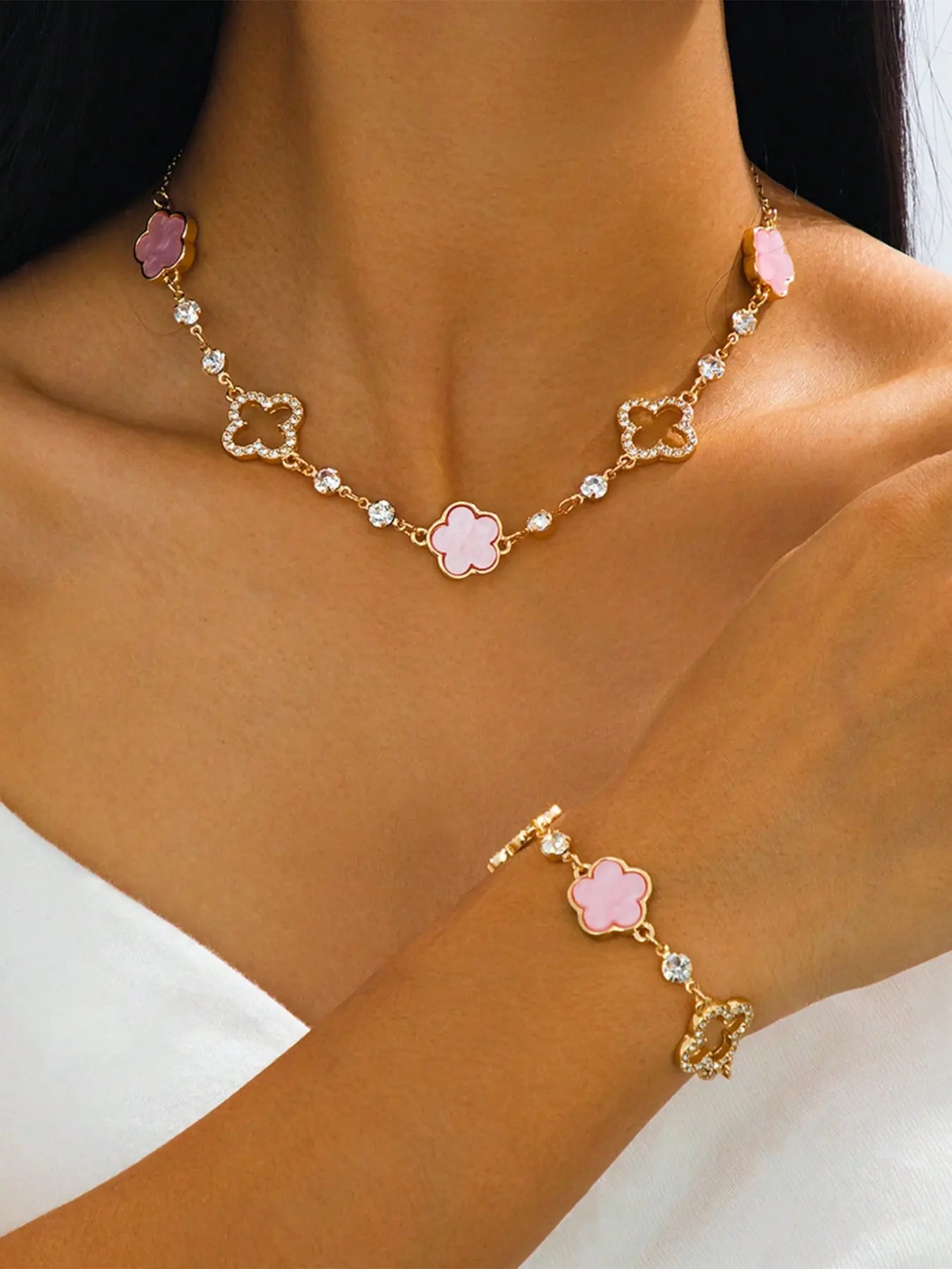 2pcs Women's Jewelry Set, Romantic Floral Pendant Necklace, Elegant Iron Chain, Lucky Clover Design, All Seasons Accessory