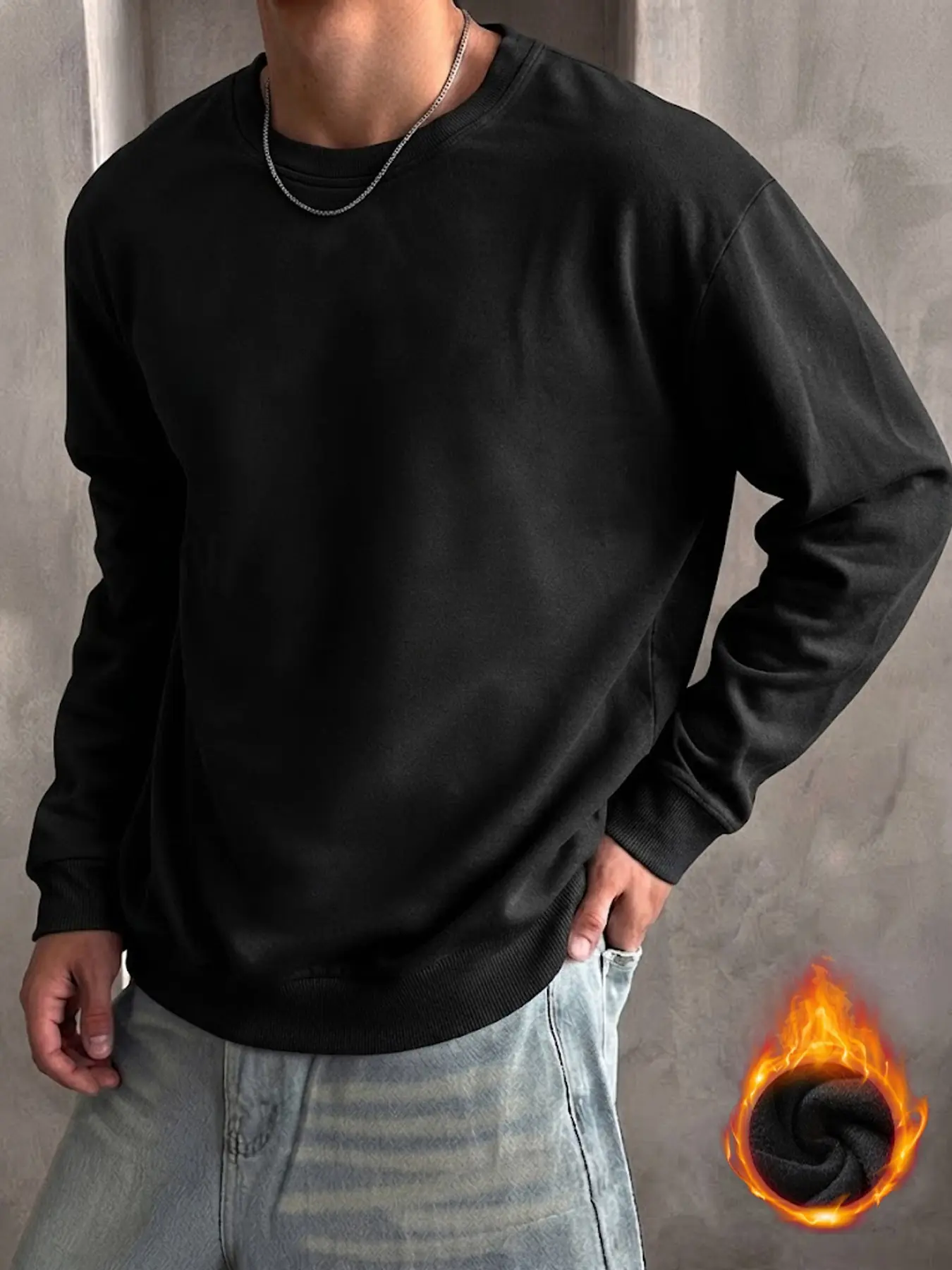 Men’s White Fleece-Lined Crewneck Sweatshirt, Versatile Multi-Wear Athleisure Top, Ideal for Gym Training, Daily Commute, Campus Casual Looks, Outdoor Hiking & Light Business Layering, Minimalist Clean Fit Streetwear for Winter