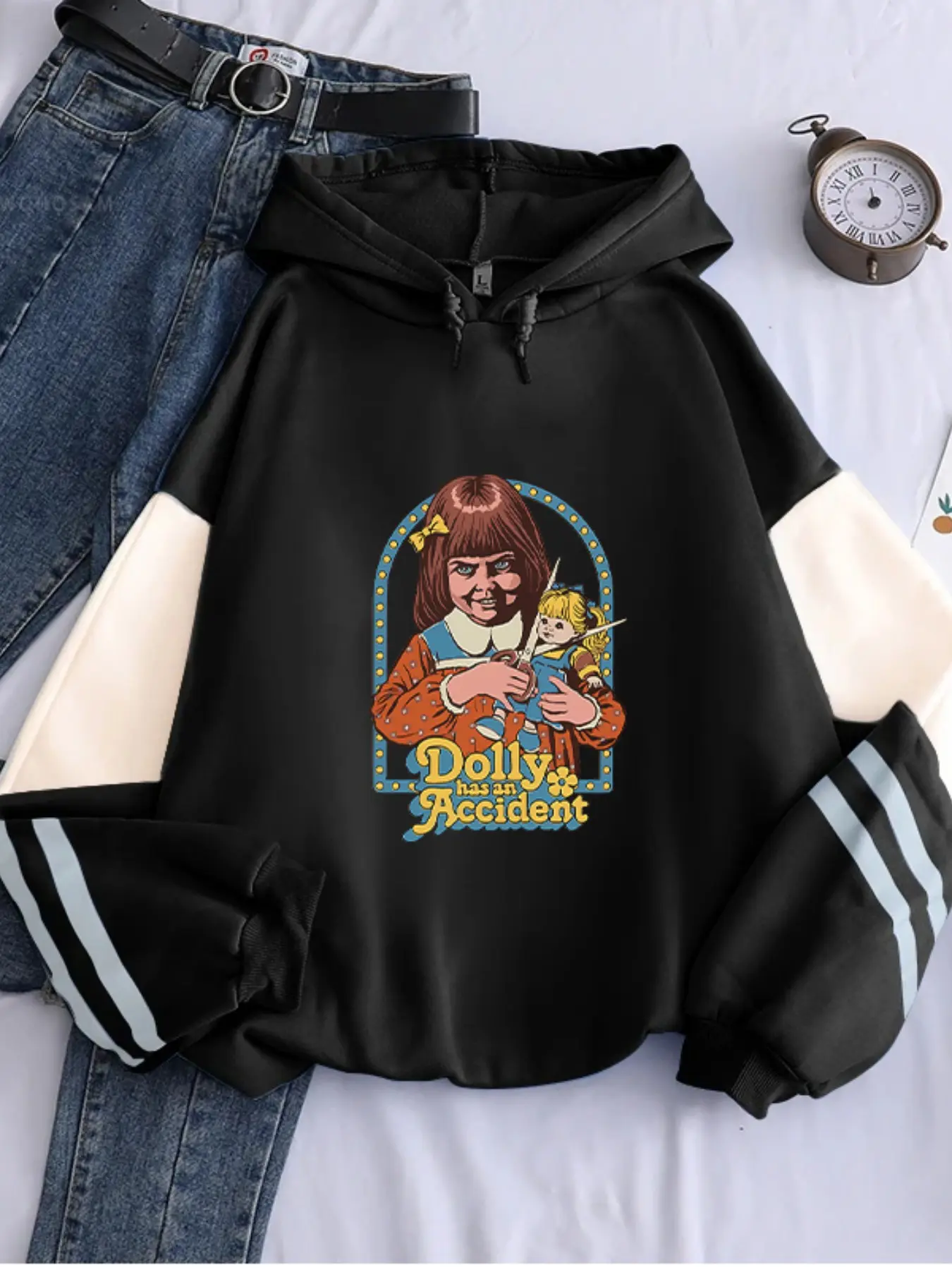 Dolly Has an Accident Halloween Retro Doll Long Sleeve Hoodie, Casual Loose-Fit Reflective Print Sweatshirt for Men and Women