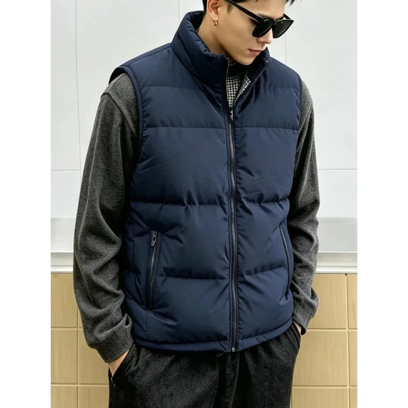 Men's Fitted Quilted Puffer Vest - Windproof Stand-Collar Sleeveless Waistcoat with Zippered Pockets, Autumn Winter Outerwear, Outdoor Sport Layer