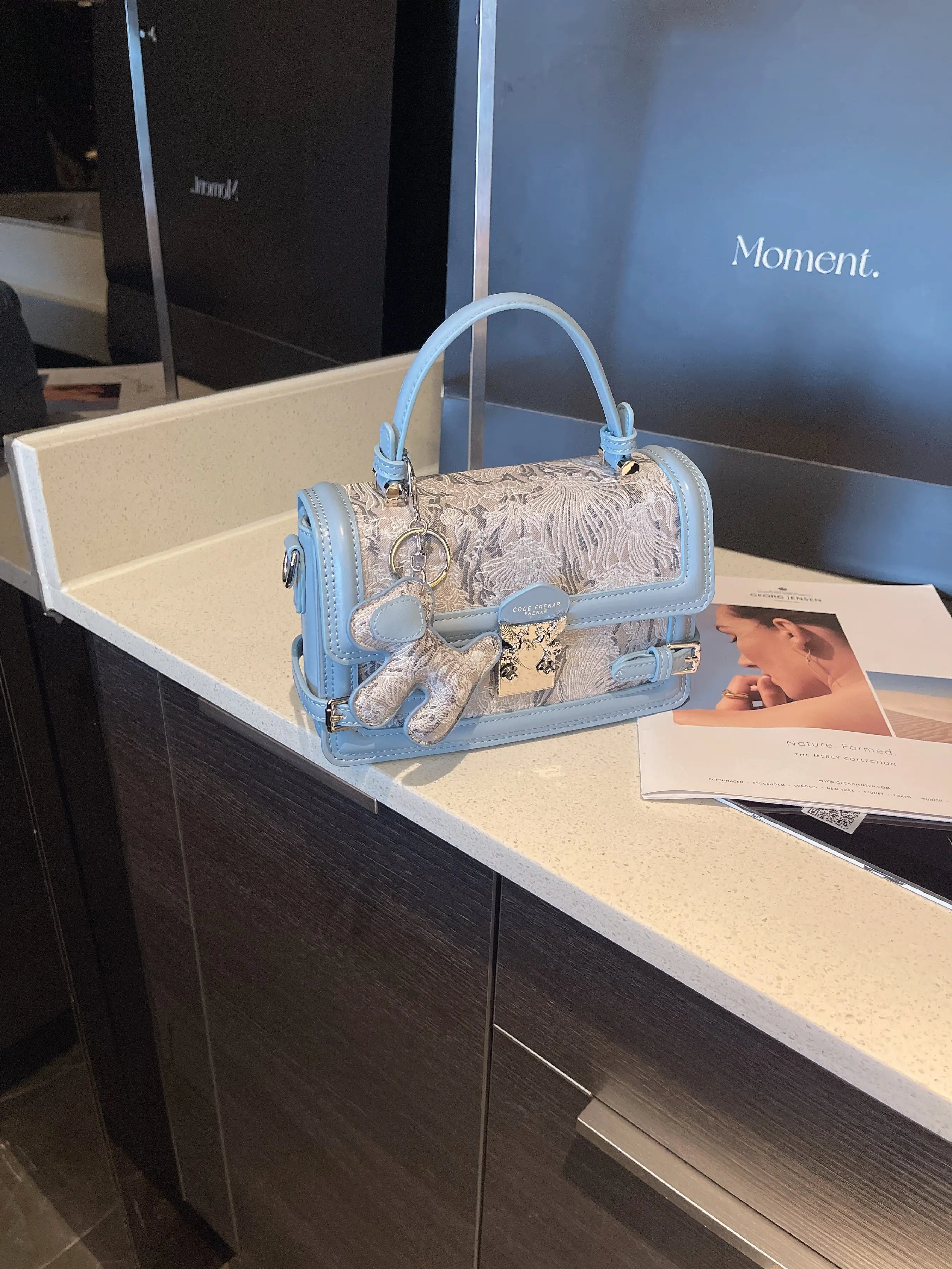 Elegant Embroidered Small Square Bag for Women, Blue Shoulder Crossbody Handbag, Stylish Underarm Phone Bag, Fashionable Accessory