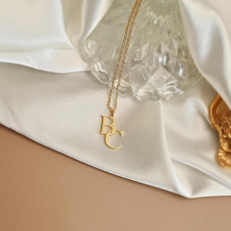 AS184 Custom Interlocking Initial Necklace,  Combined initials Gold Couple Monogram Pendant, Personalized His and Hers Letter Jewelry, Anniversary Gift for Girlfriend, Valentine's Day Present Customized Two Initials Necklace Gold Rope Chain