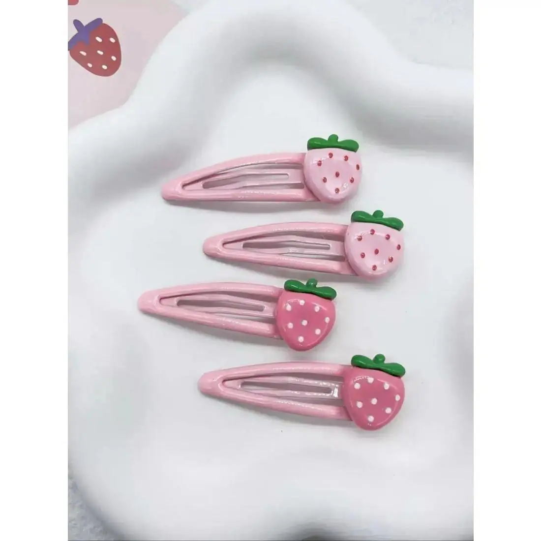 4PCS Cute Kawaii Fruit Shape Strawberry Hair Clips - 1 Size, Lightweight Grip Hair Accessories for Women, Complement to Sports & Outdoor Lawn Games Beanbags & Footbags, Ideal for Daily Wear, Party Styling, One Size