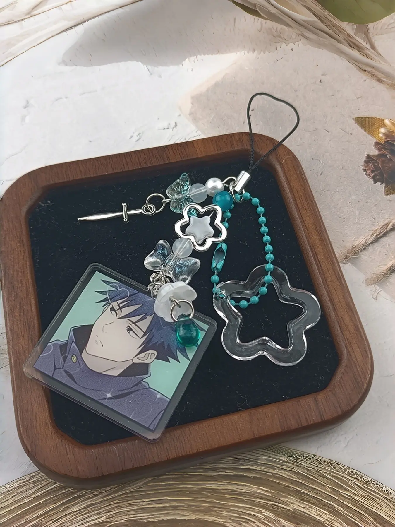 Jujutsu Kaisen Acrylic Bead Phone Strap, Phone Chain, Sweet Cool Anime Style, Hollow Flower Star Metal Charm, for Phones, Earphone Cases, Bags, Keys
