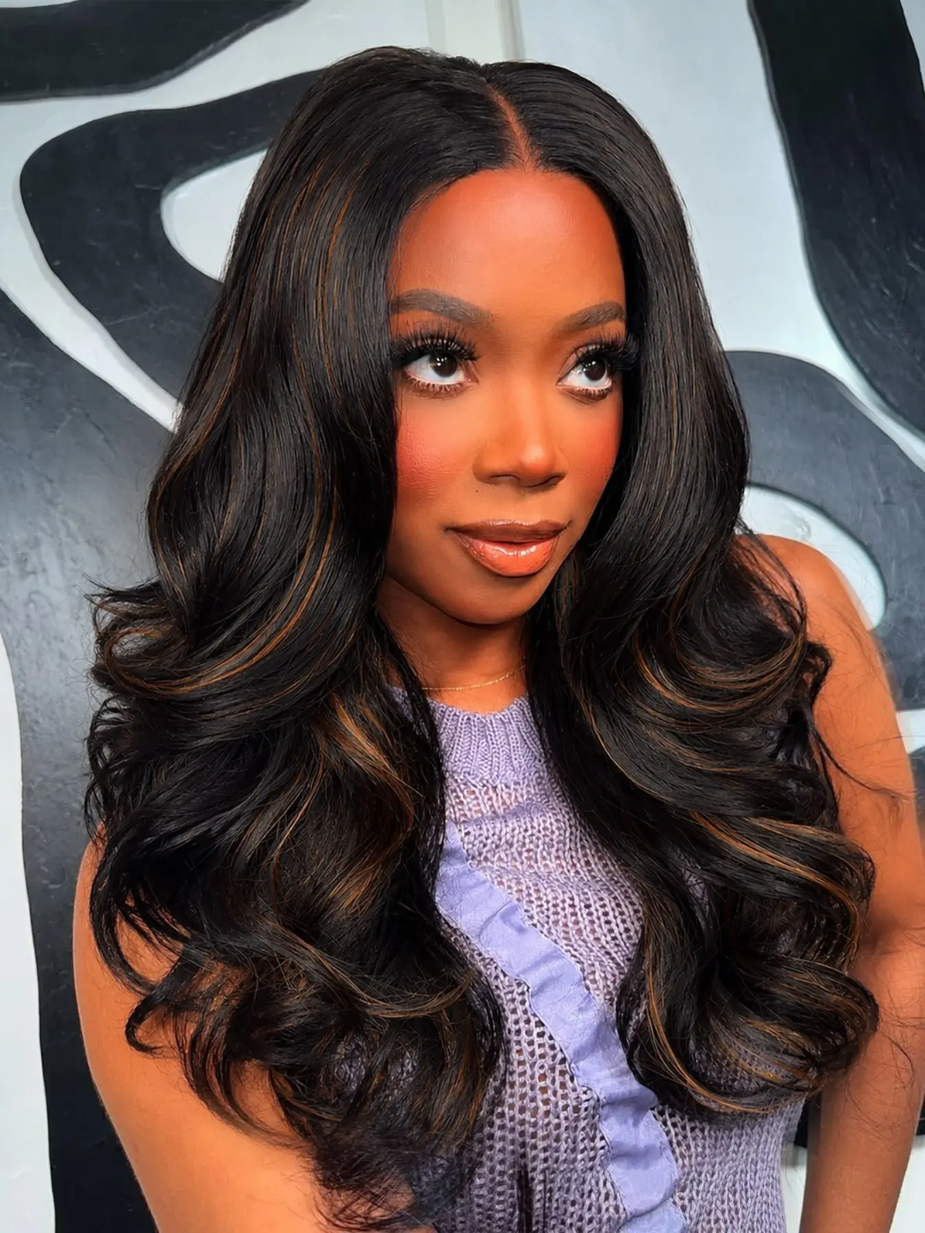 Brown Highlights U Part Wig, Long Layered Curly, Natural Wavy, Synthetic Hair, Heat-Resistant, Glueless, 22 Inch, Full Head Clip, Daily Party Use