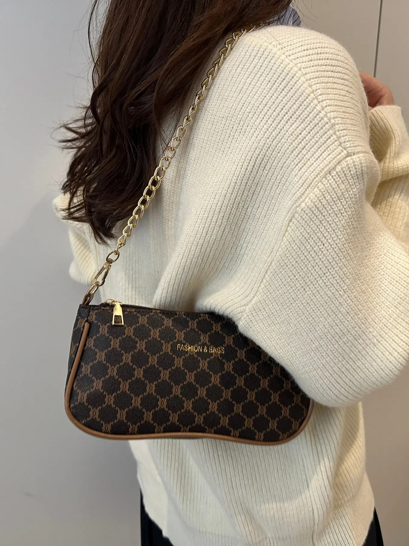 Vintage Floral Shoulder Bag for Women, 2026 New High-End Chain Single Shoulder Small Bag, French Style Versatile Casual Commute Crossbody Bag, Casual Shoulder Bag