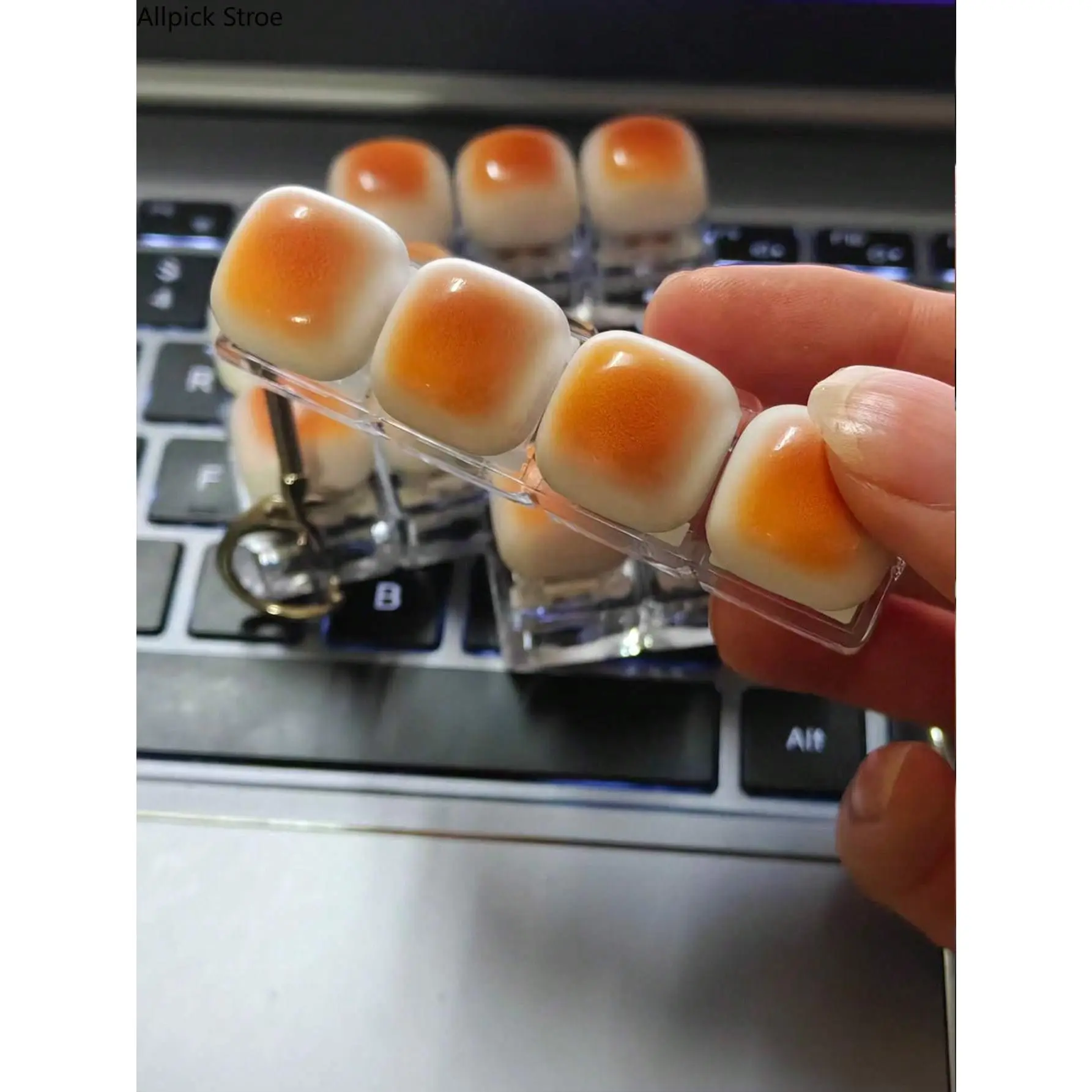 Clickable Keyboard Keychain - Novelty Stress Relief Toy, Funny Gifts Accessories, Mini Gadgets for Purse & Bag Charm, Fidget, Whimsical Gifts, Mechanical Keyboard, Plastic, Unique Gifts