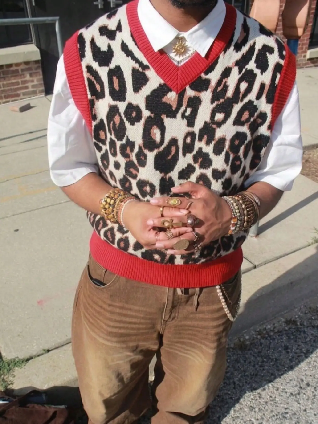 New Retro Style Men's Neutral Leopard Print Knit Vest, V Neck Sleeveless Sweater Backless, Casual Fitted H-Type Design for All Seasons, Vneck, Fashion Vest