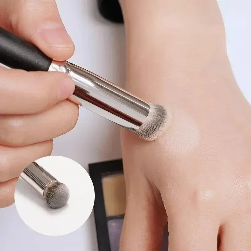 Premium Makeup Brush Set - Foundation, Concealer, Contour, Blusher Brushes for Dense Under Eyes Application & Flawless Blend