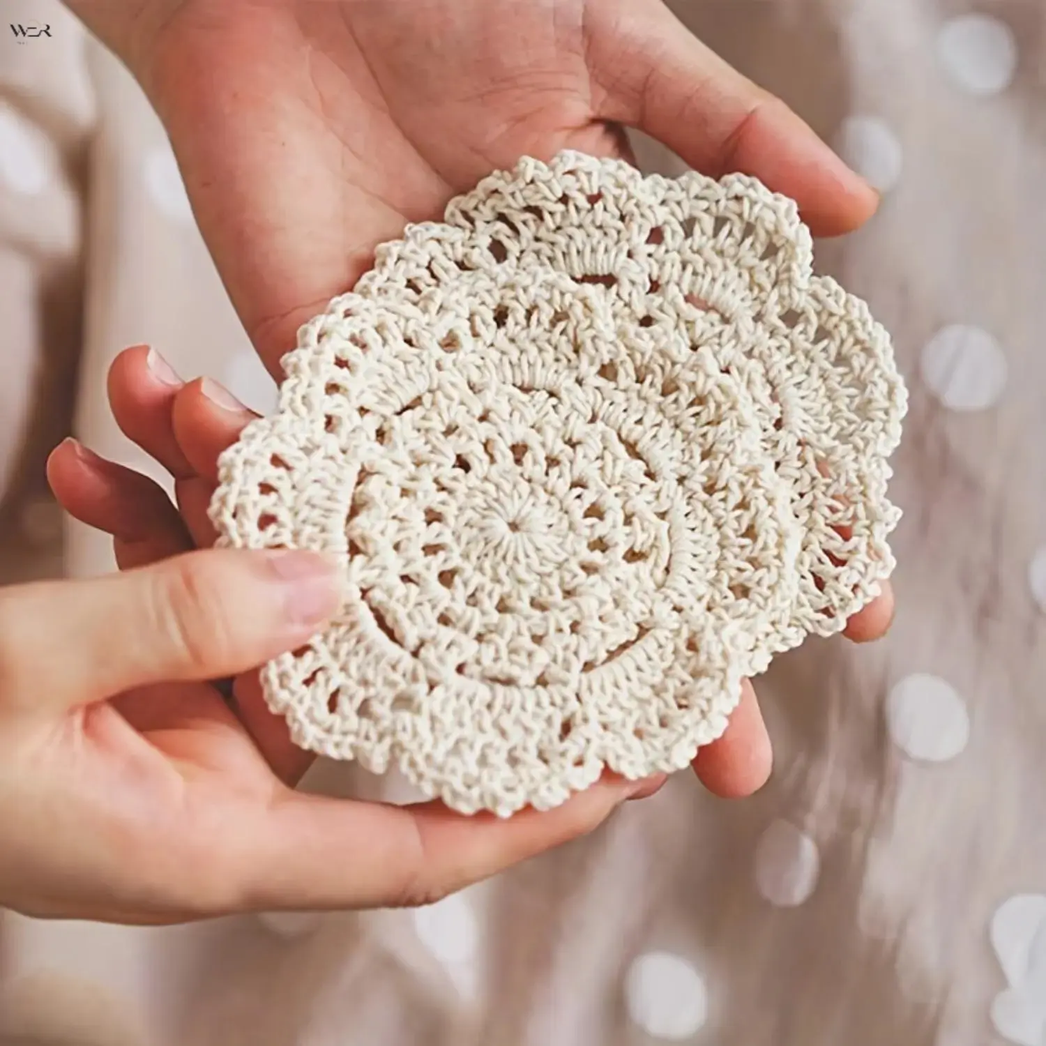 Round Vintage Crochet Coasters Set (6/12 Pcs), Handcrafted Floral Lace Cotton Doilies, 10.5cm Lightweight Washable Heat-Resistant Decor, Unisex for Farmhouse Kitchens & Room Decor, Cotton Yarn