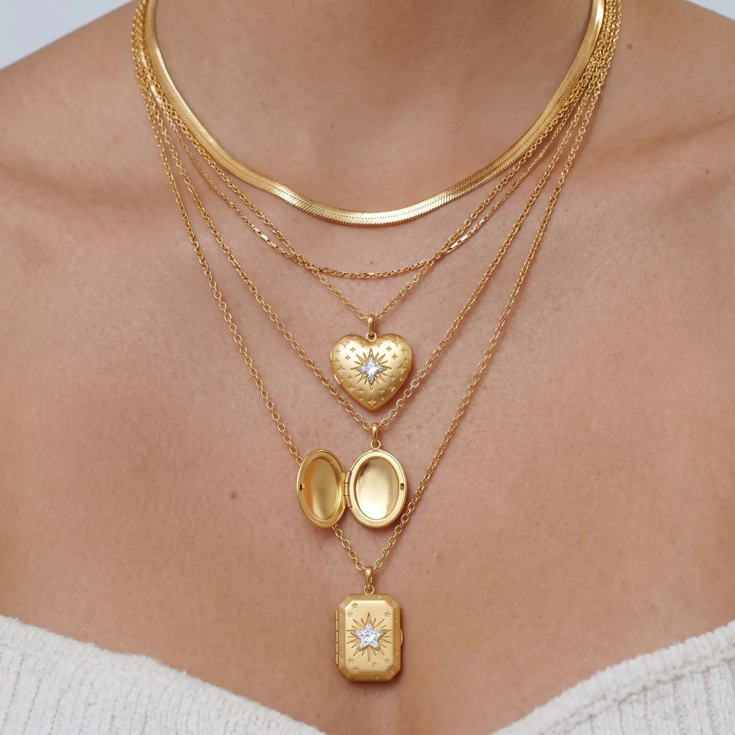 Vintage Gold‑Plated Locket Necklace for Women, Can Open Photo Memory Pendant Necklace, Starburst Heart Oval Rectangle Locket Chain, Dainty Sentimental Gift for Her Daily Wear