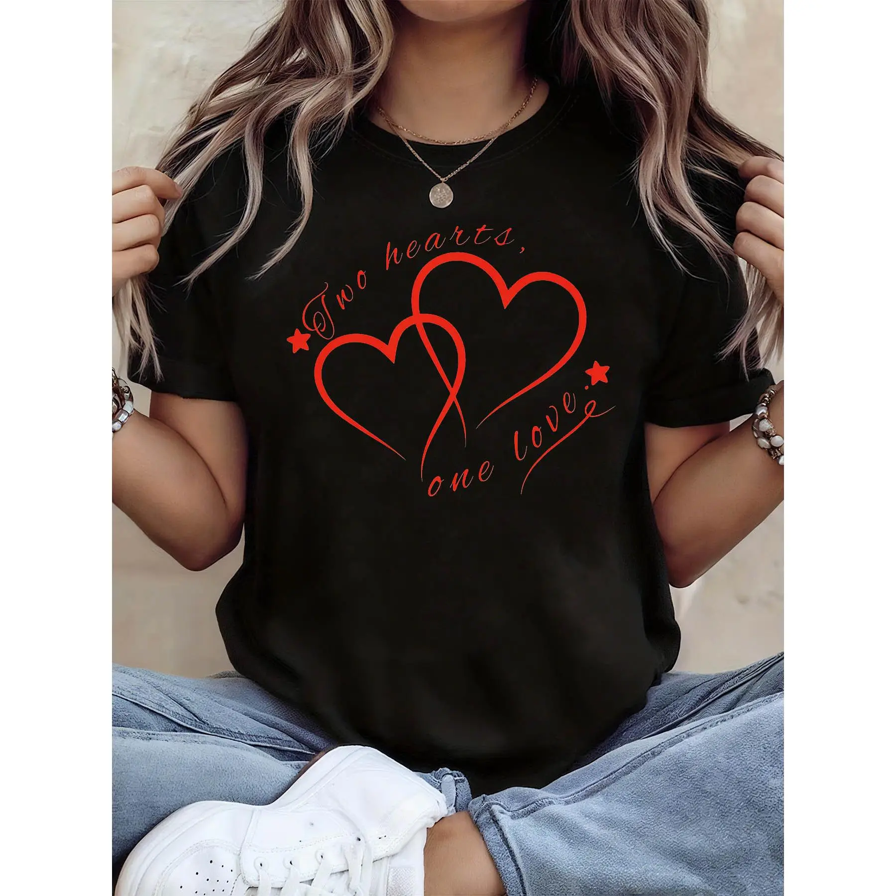 Valentine'S Day Themed "Two Hearts, One Love" Romantic Graphic Print T-Shirt for Women, Short-Sleeved, Round Neck, Casual Wear, Perfect for Everyday Use And Holiday Gifts