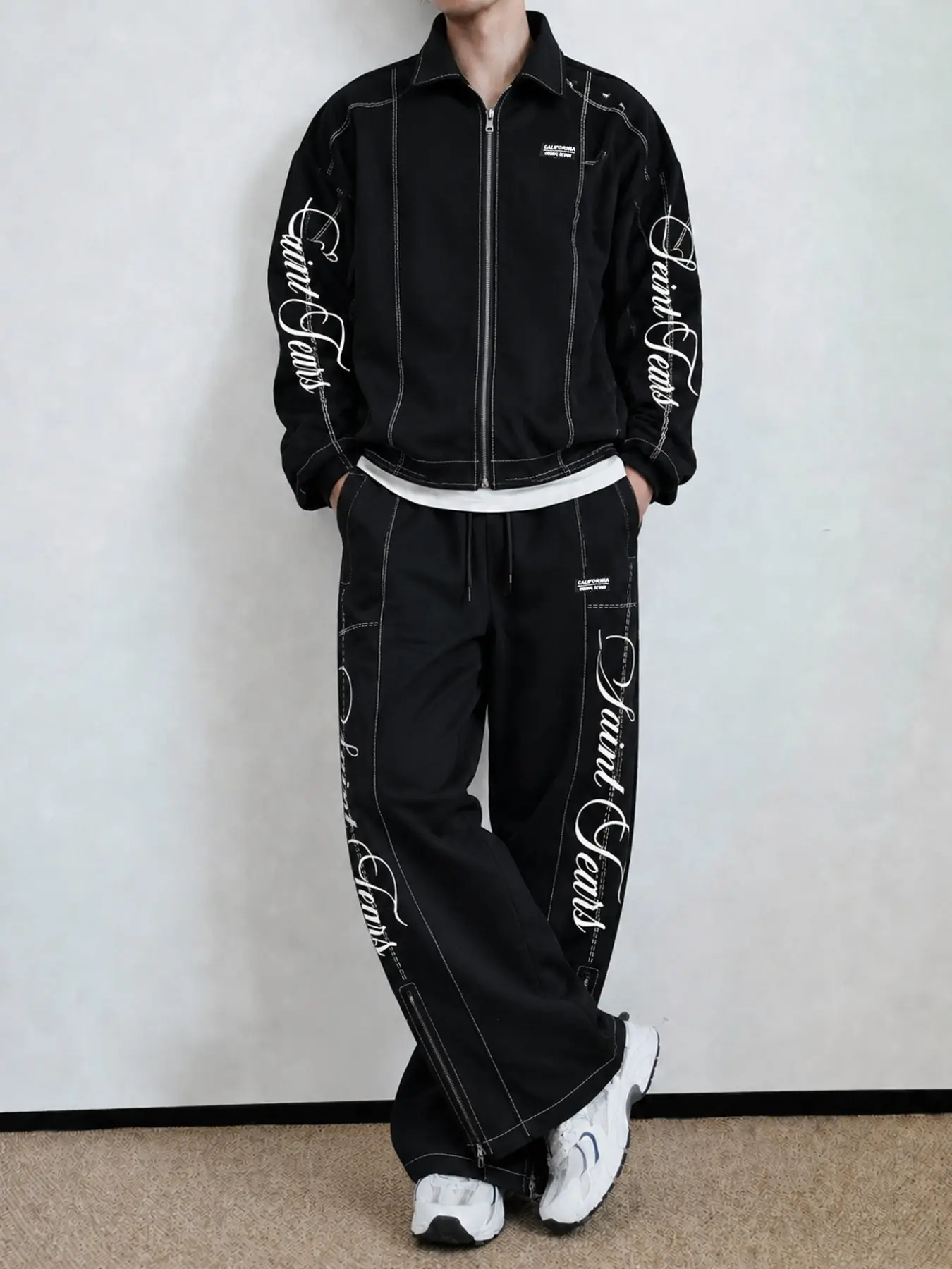 Vintage Streetwear Contrast Stitching Tracksuit Set | Oversized Zip Up Jacket & Baggy Sweatpants with Gothic Graphic Print for Men Casual Daily Outfit Aesthetic Contrast Trim Tracksuit