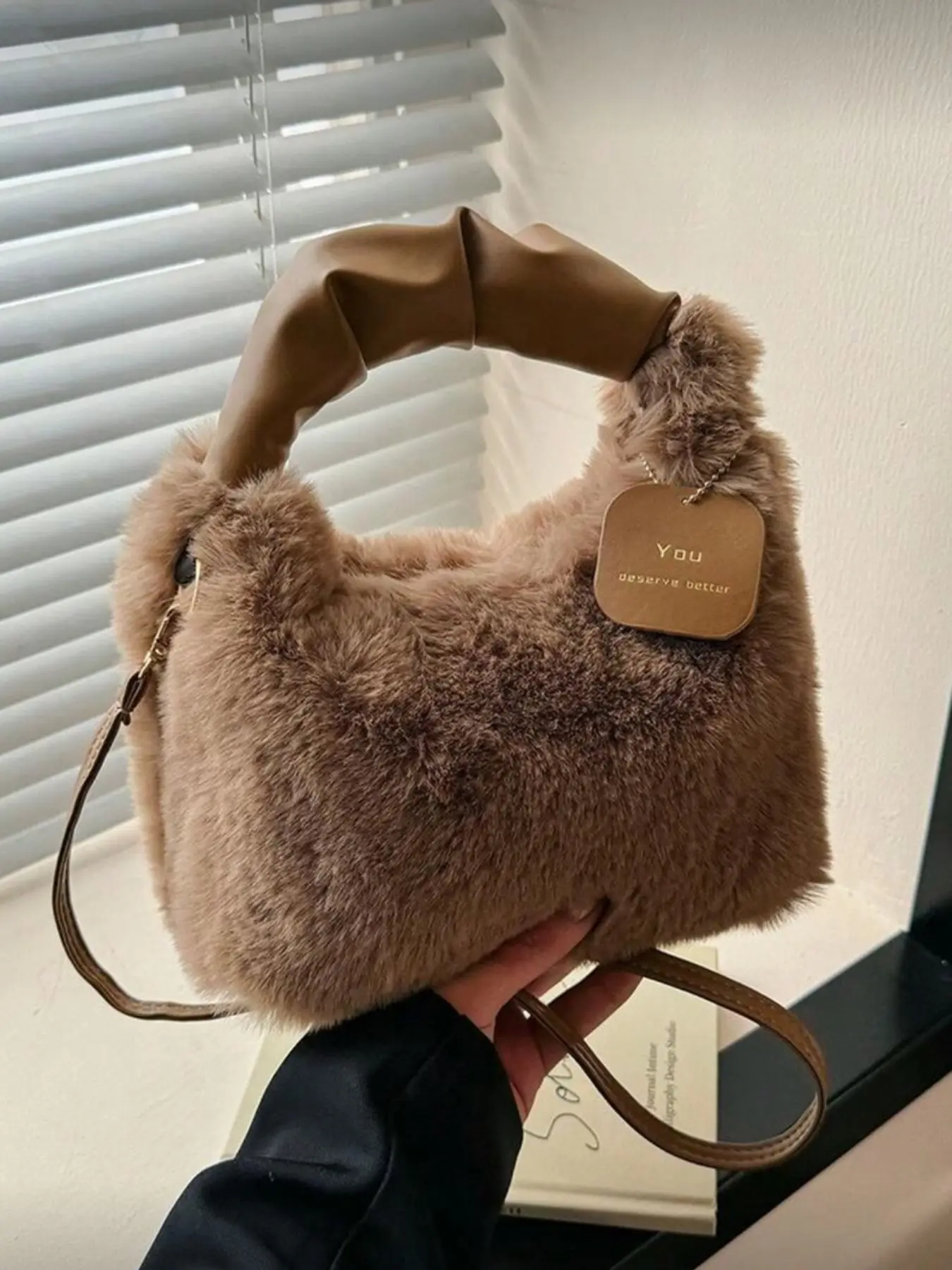Women's Fashion Plush Handbag, Single Shoulder Crossbody Bag, Multifunctional Winter Puffy Handbag, Trendy Faux Fur Clutch