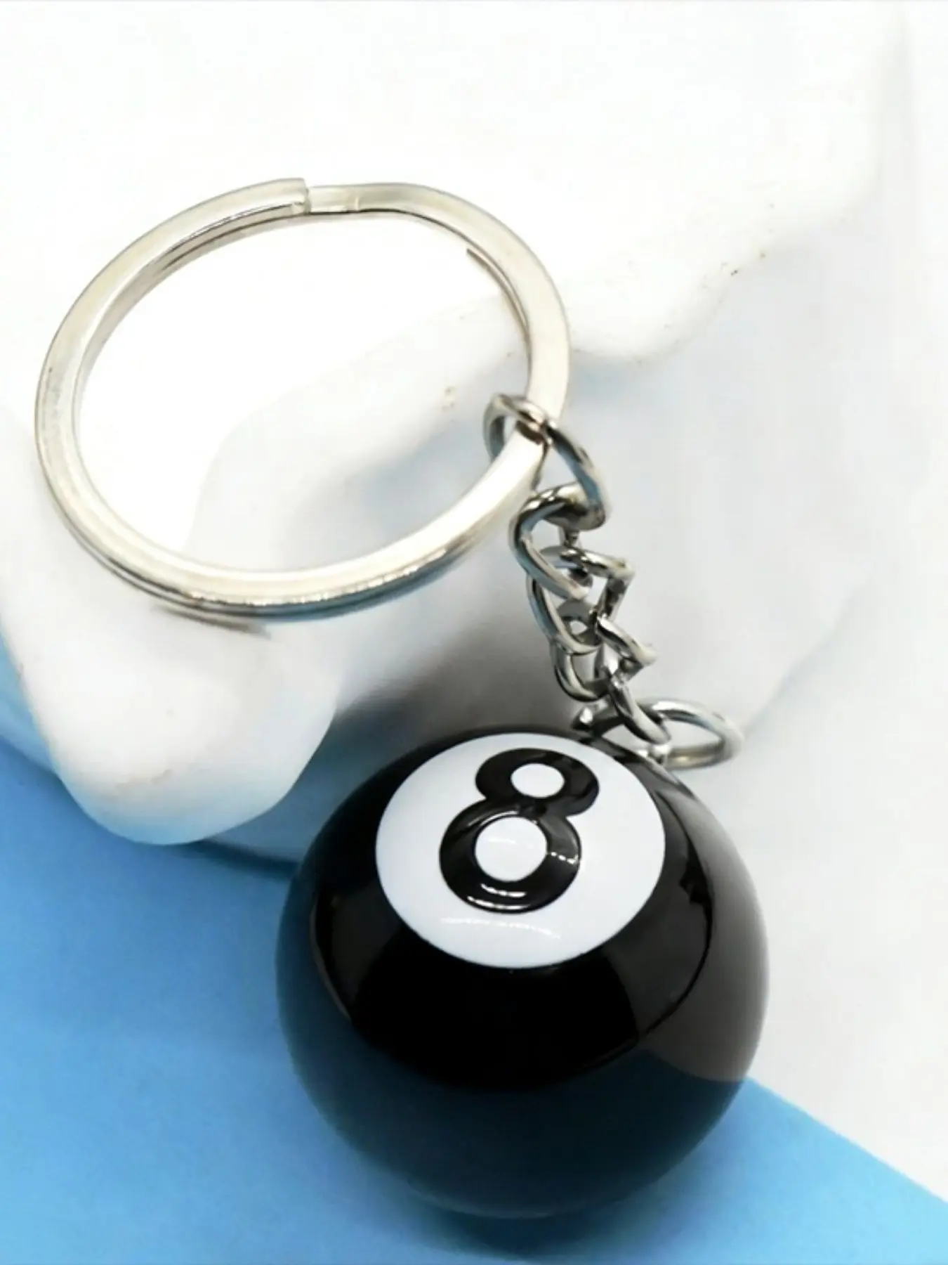 Creative Pool Ball Keychain, Mini 8-Ball Keychain for Pool Lovers, Fashionable Daily Wear Accessory, Perfect Party Gift