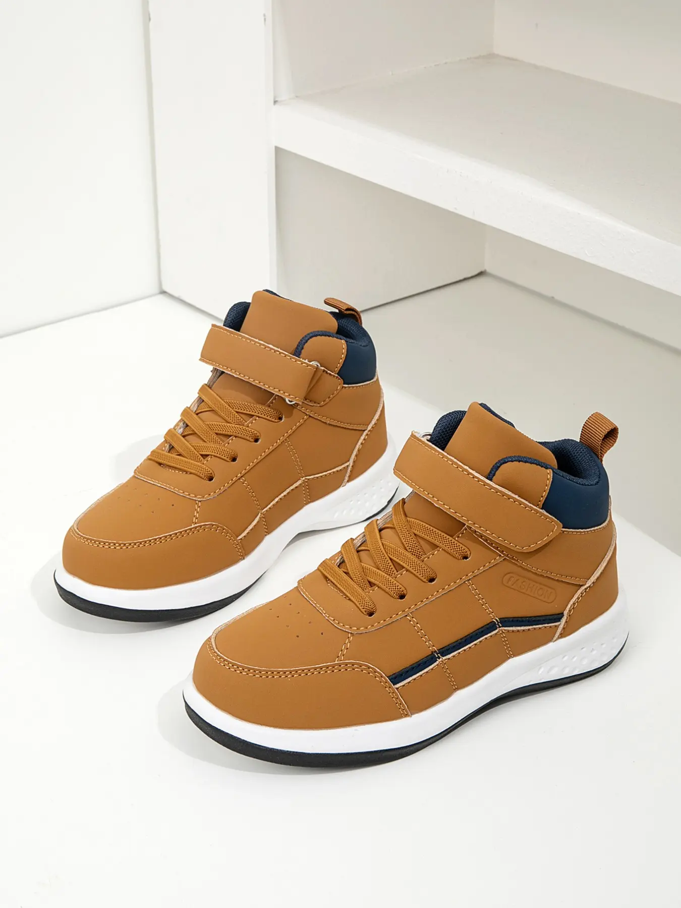 Unisex High Top Sports Shoes, Velcro Closure, Breathable Soft Sole, Durable Daily Commute Footwear, Casual Training Shoes, Kids & Adults