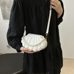 2026 Shell Crossbody Bag for Women, Shell Embossed Design, Three-Dimensional and Structured, Adjustable Shoulder Strap, Can Be Worn as a Single Shoulder Bag, Crossbody Bag, or Underarm Bag, Chain Is Not Easy to Fall Off