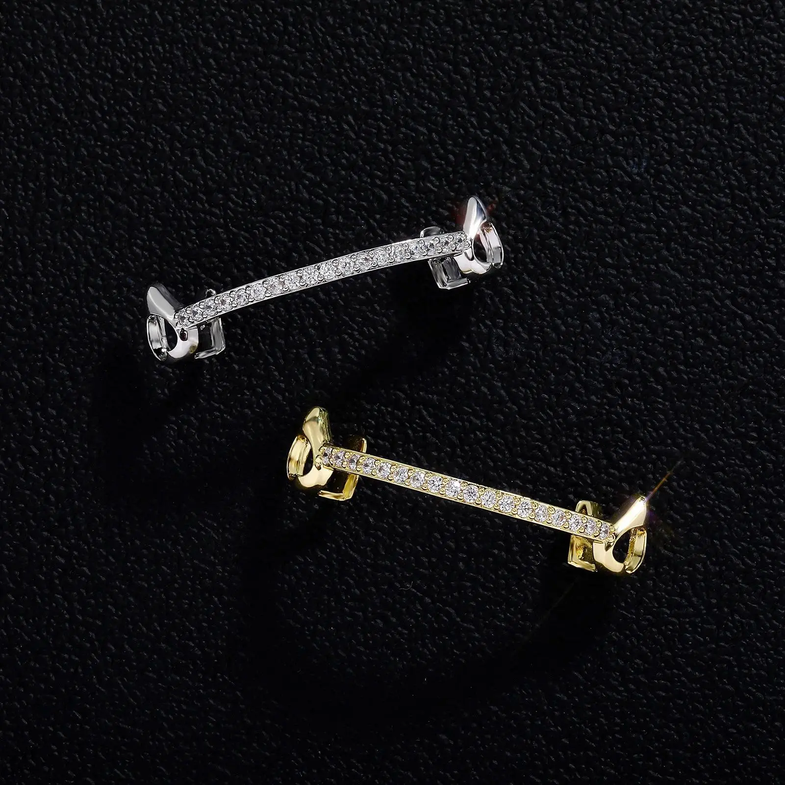 Hip Hop CZ Stone Double Hollow Teeth Grillz Vampire Fangs Punk Zircon Tooth Caps For Women Men Jewelry Halloween Cosplay