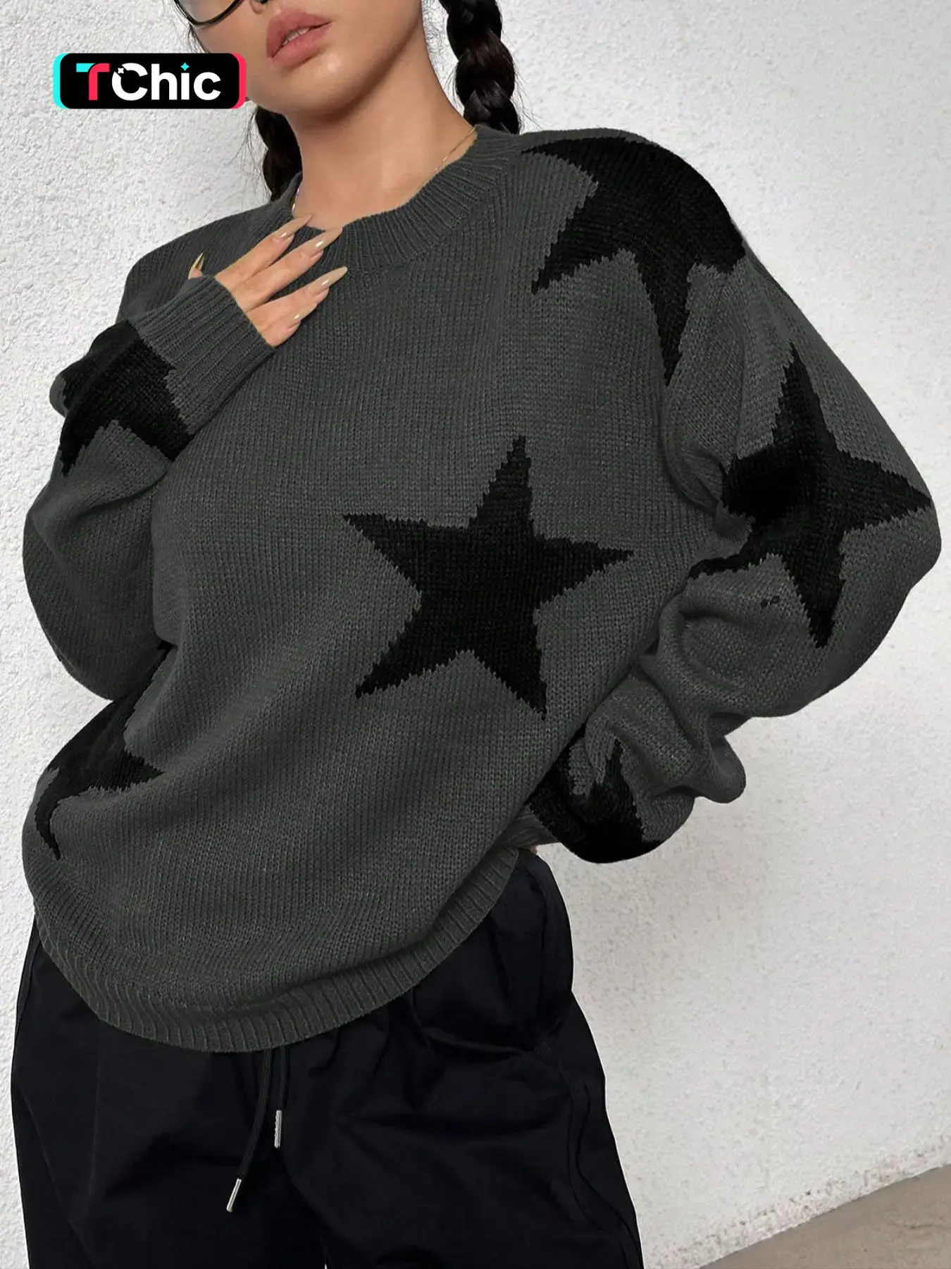 Women's Round Neck Colorblock Star Jacquard Sweater, Loose-Fit Casual Knitted Pullover, Cute Style Knitwear for All Seasons, Tops