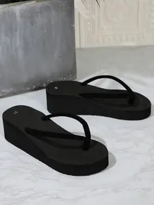 Women's Fashion Flat Sandals, Comfortable Casual Design, Suitable for Indoor and Outdoor Wear, Durable and Lightweight Rubber Footwear