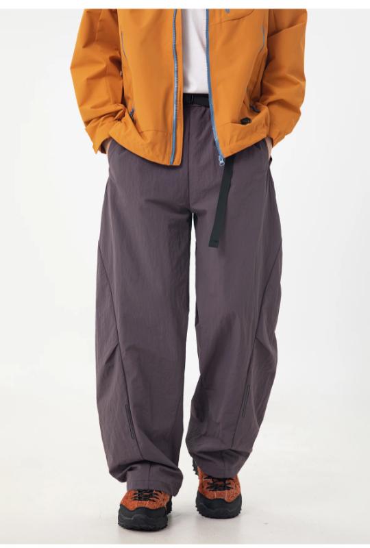 Kyn Apparel Men's 2026 Technical Cargo Pants Water-Resistant Workwear J-Cut Parachute Design Pleated Panel Active Trousers Loose Fit