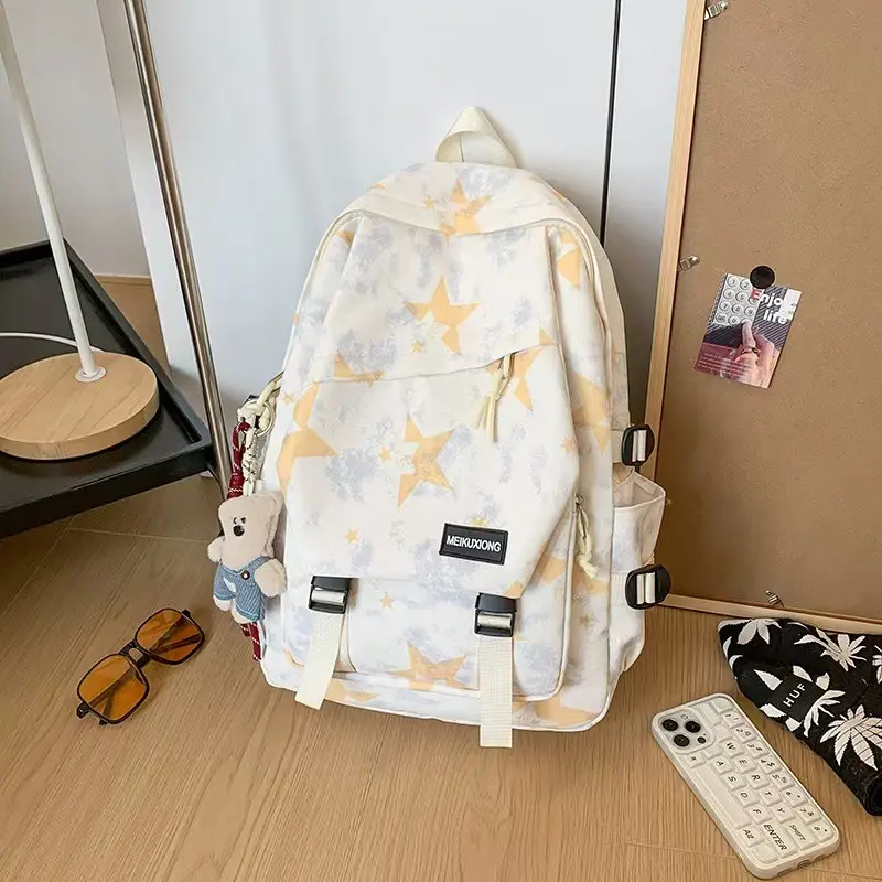 Trendy American Street Style Star Graffiti Backpack, Unisex High-Design Shoulder Bag, Commuter Bag for Men and Women, Backpack for School, Fashionable and Stylish