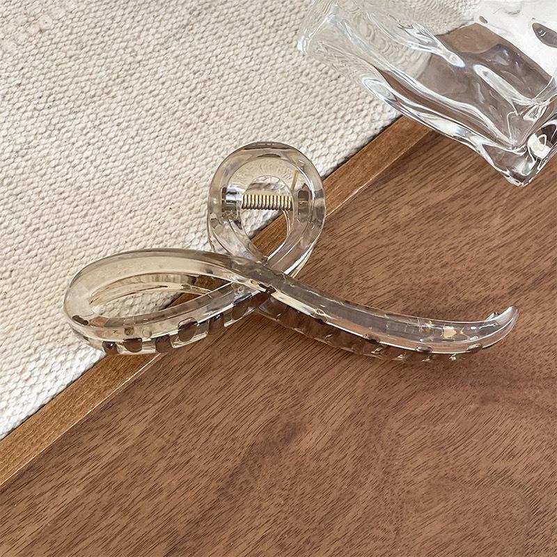 Simple and elegant versatile jelly claw clip for women, suitable for up-dos at the back of the head, new stylish hair accessory