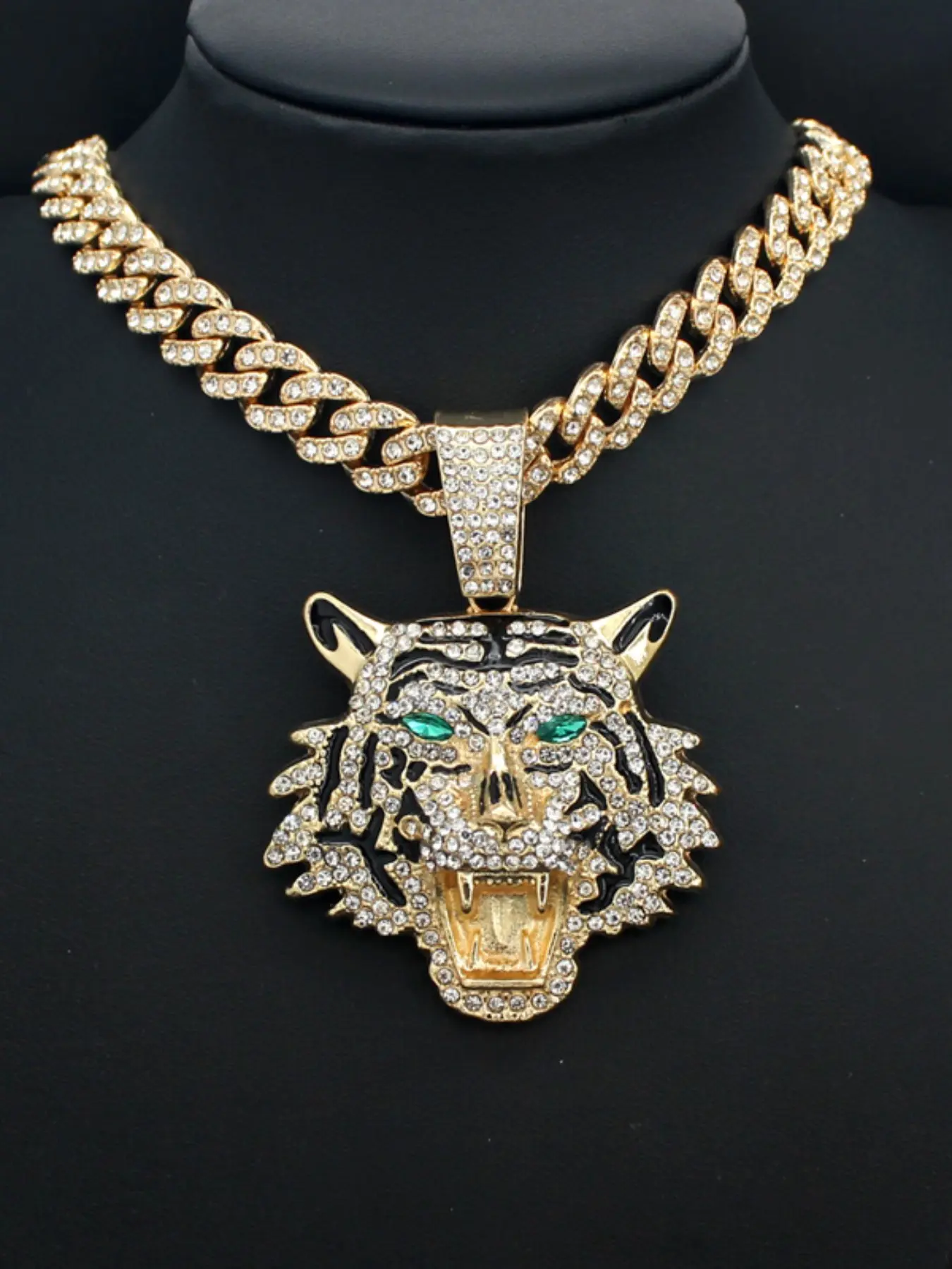 Tiger Pendant Necklace, Hip Hop Punk Style, Bold Tiger Head Design, Perfect for Events and Parties, Fashion Jewelry for Men and Women
