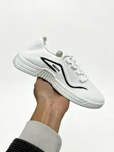 Men's Breathable Mesh Sports Shoes, Thick Rubber Sole, Fashion Design, Perfect for Hiking and Daily Training, Comfortable and Durable
