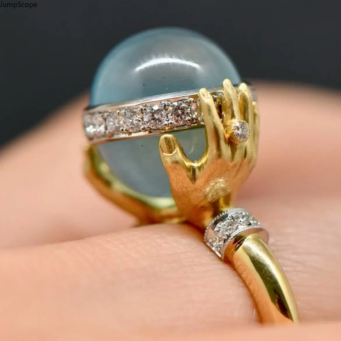 Glow-In-The-Dark Luminous Stone Cat Eye Statement Ring - MDF-Steel, Unique Mystical Hand Frame, Goth Accessories for Her, Ideal for Portrait Photoshoot, Spiritual Vintage Gift, Indoor Recreation Accessory