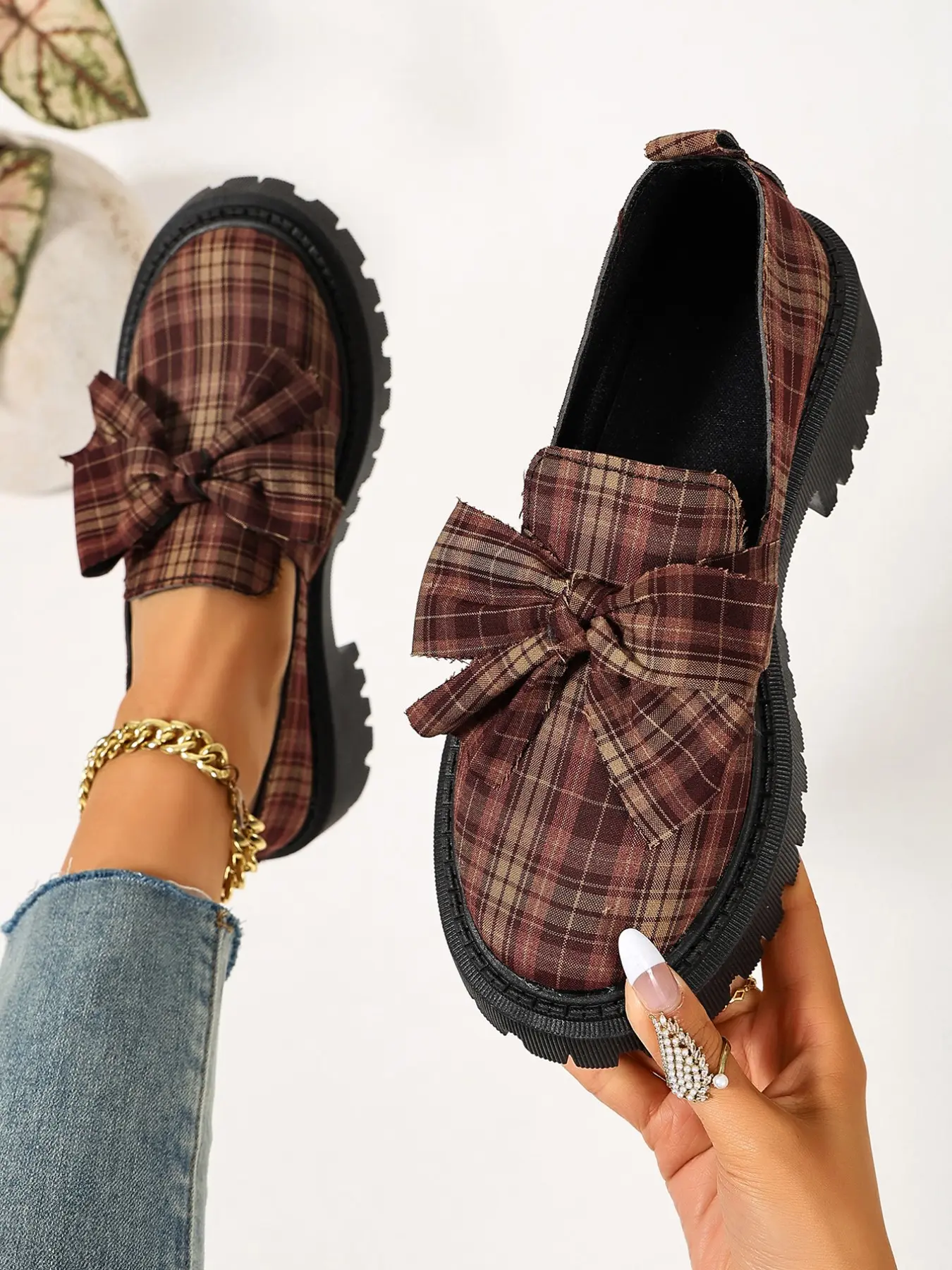 Women's Burgundy Plaid Bow Platform Loafers, Slip-On Chunky Lug Sole, Tartan Pattern Casual Fashion Shoes, Comfortable and Stylish Footwear