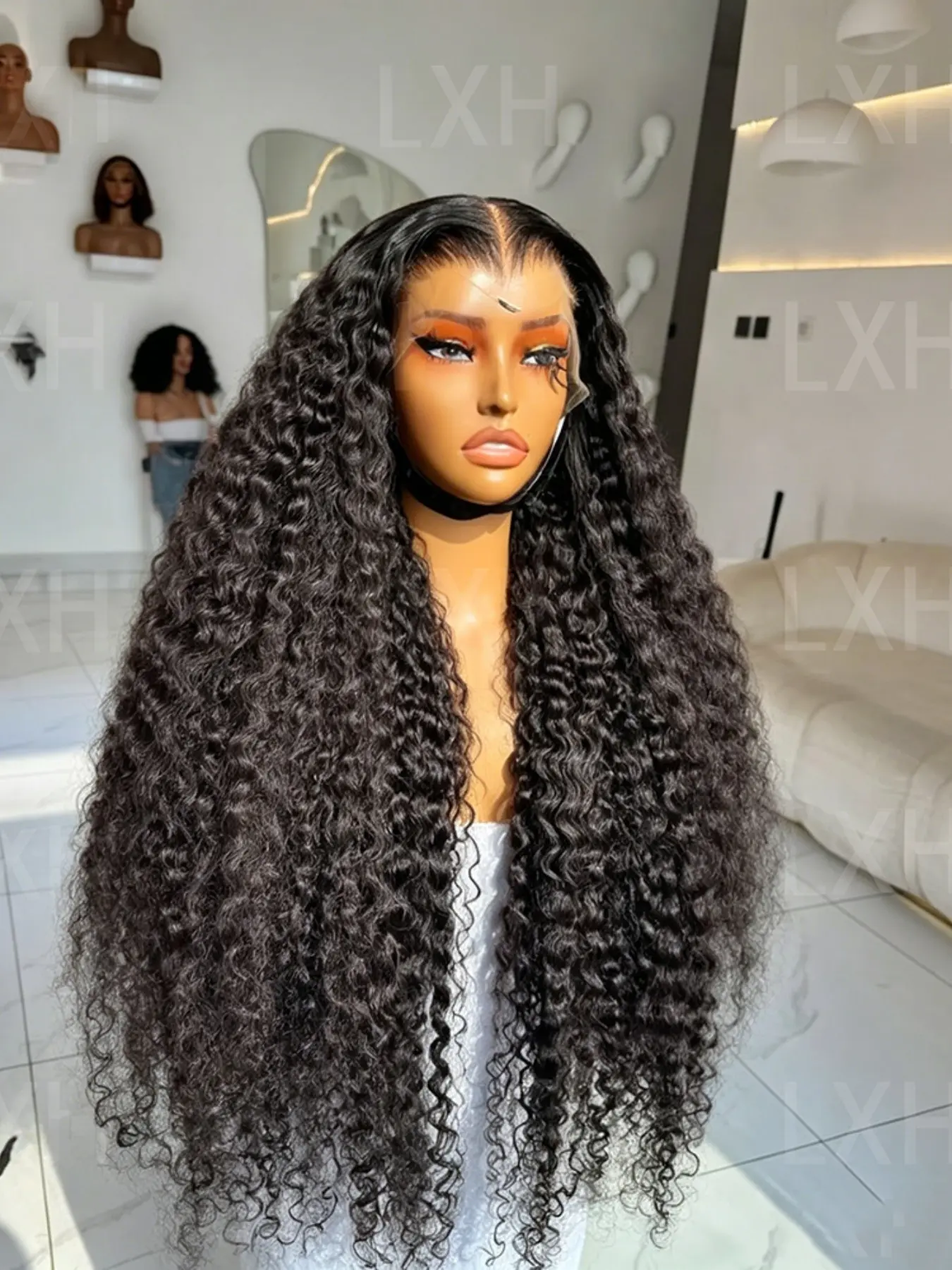 26-Inch Long High-Quality Curly Hair Wig, 180 Density 13x4x1 Lace Front, Pre-Stretched No Glue, Suitable for Daily Use, Glueless Lace Wig, Lace Wear Wigs