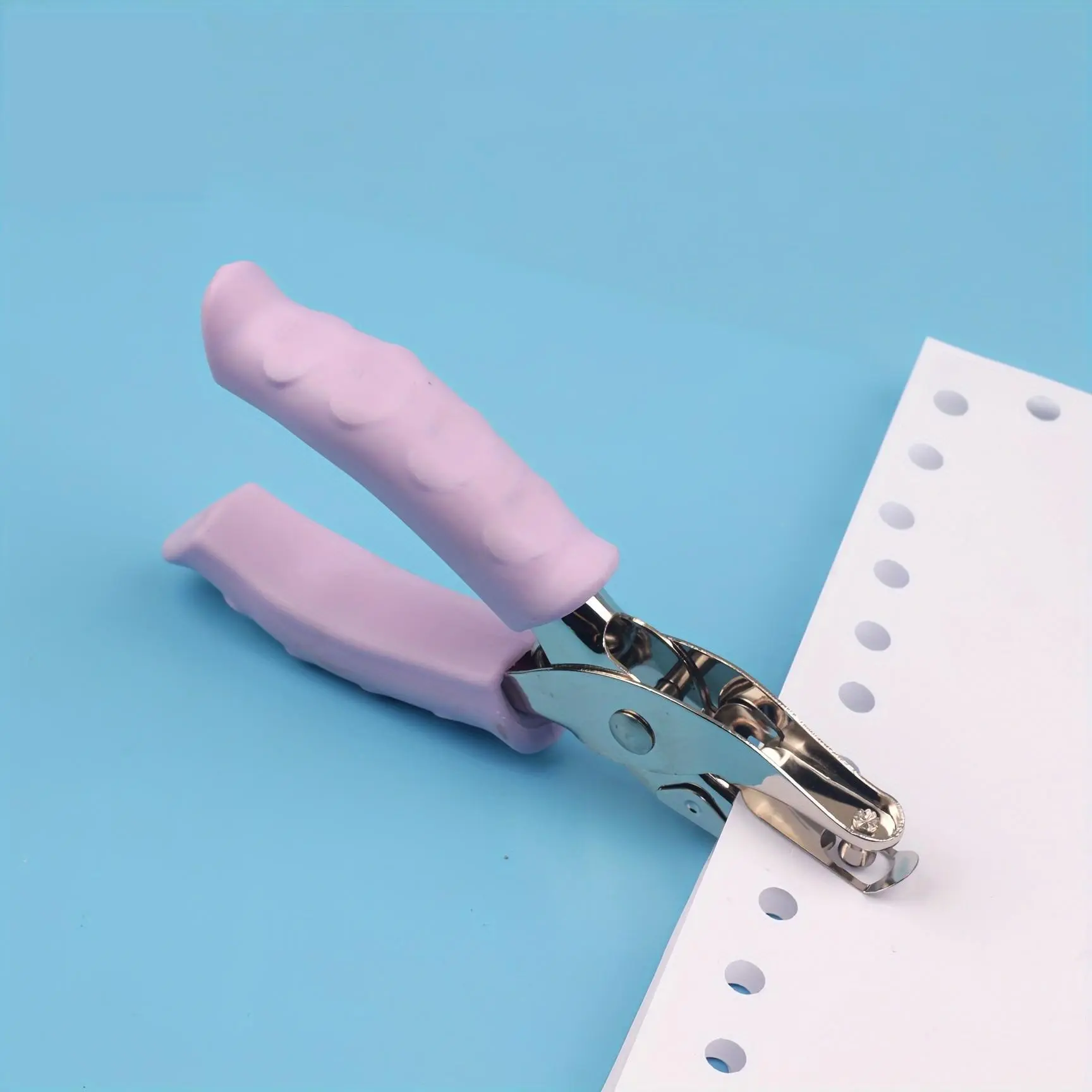 Handheld Hole Puncher, 6mm Round Single Hole Puncher, Portable and Effortless DIY Punching Tool, Macaron Color, Ideal for Craft Projects