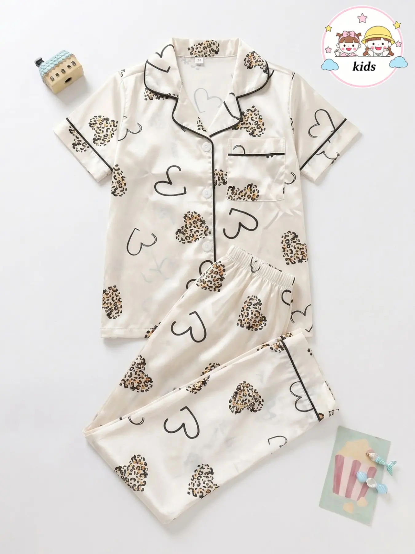 Girls' 2-Piece Pajama Set, Leopard Heart Print, Button Front Short Sleeve Top + Elastic Long Pants, Soft Satin Fabric, All-Season Comfort, Heart Pattern Sleepwear, Leopard Print Pajamas