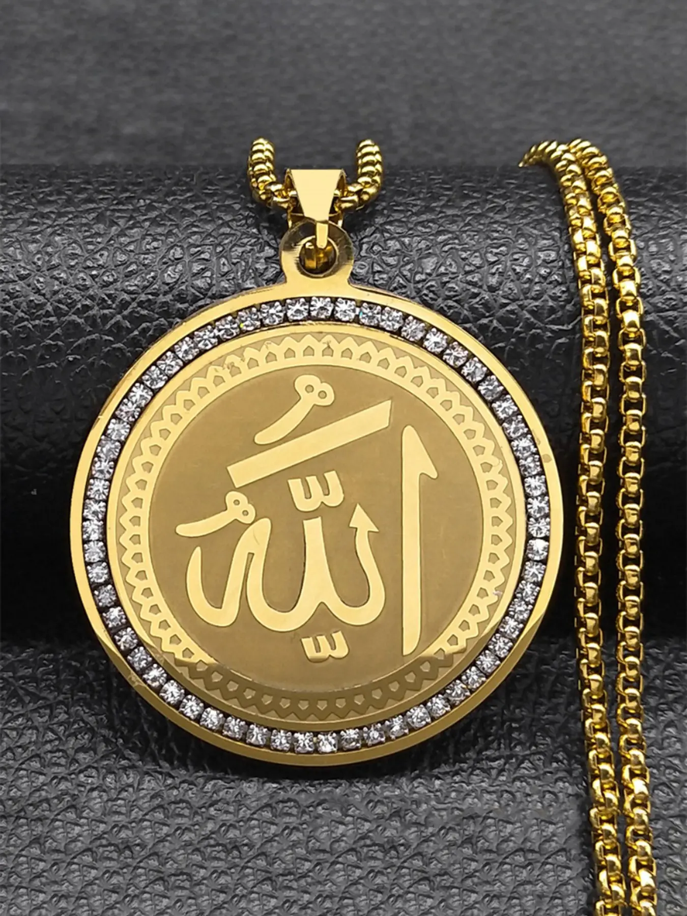 Arabic Quran Allah Medal Faith Pendant Necklace for Women Men Rhinestone Stainless Steel Gold Color Islam Muslim Chain Jewelry collar