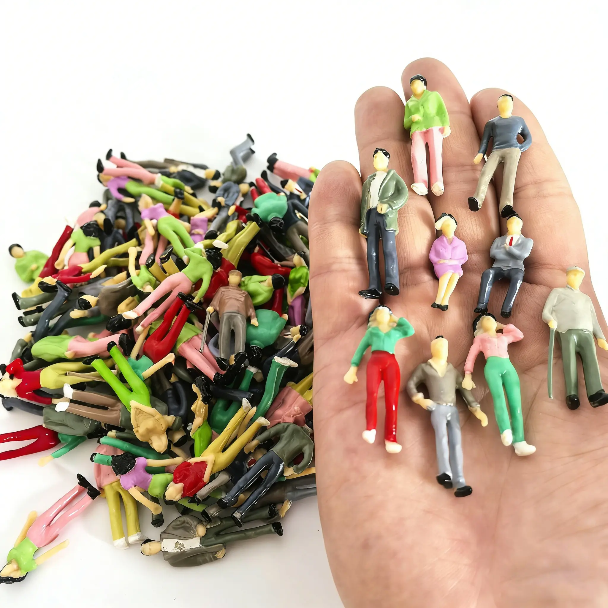 10pcs/20pcs/30pcs Non-Toxic ABS Plastic 4cm/1.57in Miniature People Figures, Plastic Figurines for Model Train Scenery, Diorama Kits, Sand Table Display - Easy Storage, Enhances Concentration - Suitable for 14+
