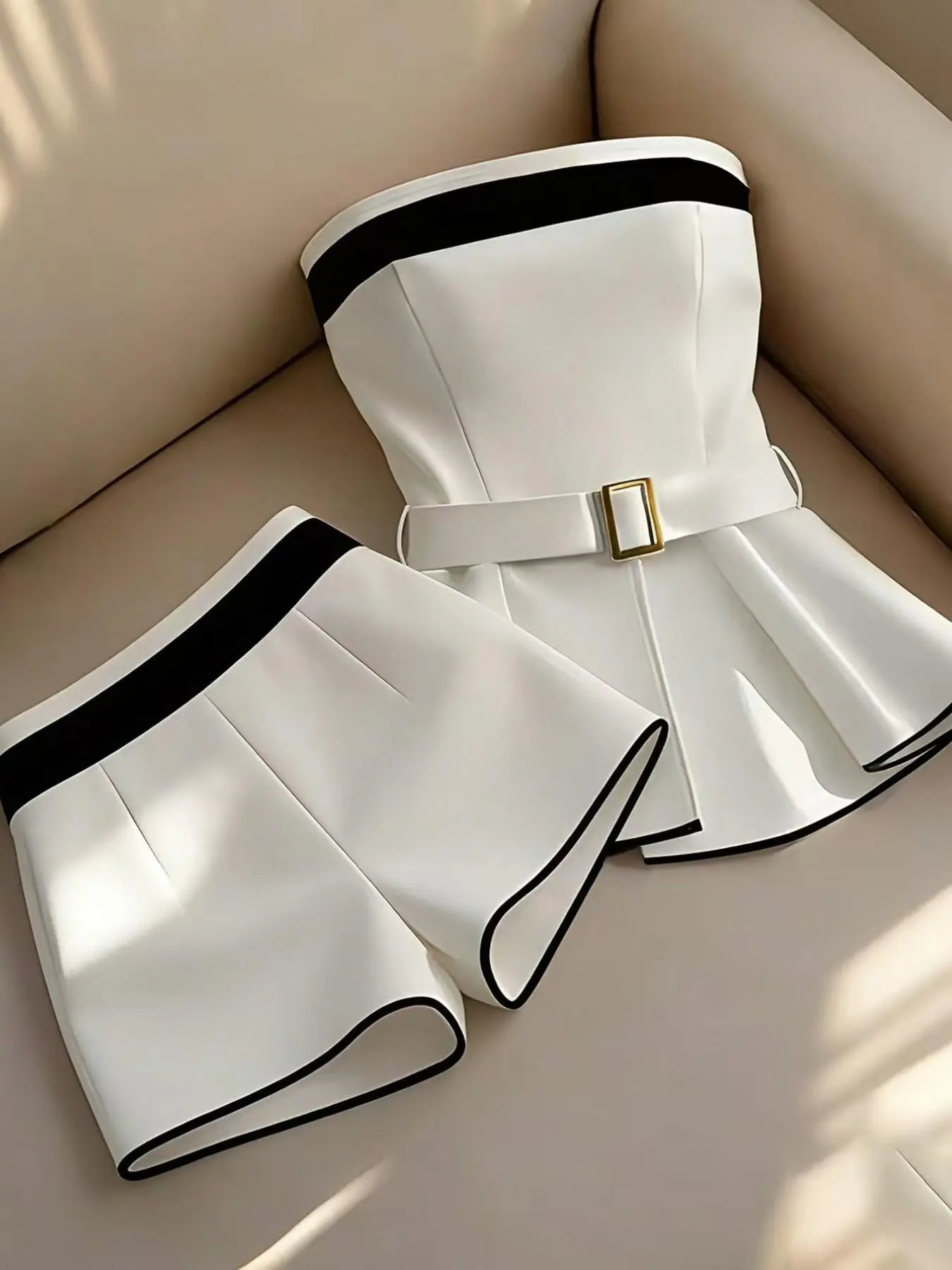 Summer Two Piece Strapless Top And Shorts Matching Set, White Fabric Black Contrast Trim Square Buckle Belt Flared Hem Tube Top High Waist Wide Leg Shorts For Office Commute City Shopping Coffee Shop Daily Casual Outfits For Young Women
