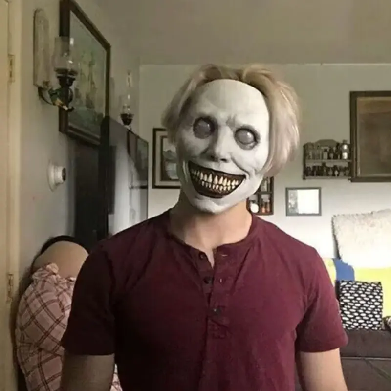 1Pc The Exorcist Horror Demon Mask Creepy White Smiling Ghost Full Face Latex Mask, Adjustable Strap Comfortable Cosplay Costume Prop for Adults, Terrifying Halloween Party Haunted House Bar Trick Or Treat Carnival Dress Up Decor, Realistic Scary Devil Ma