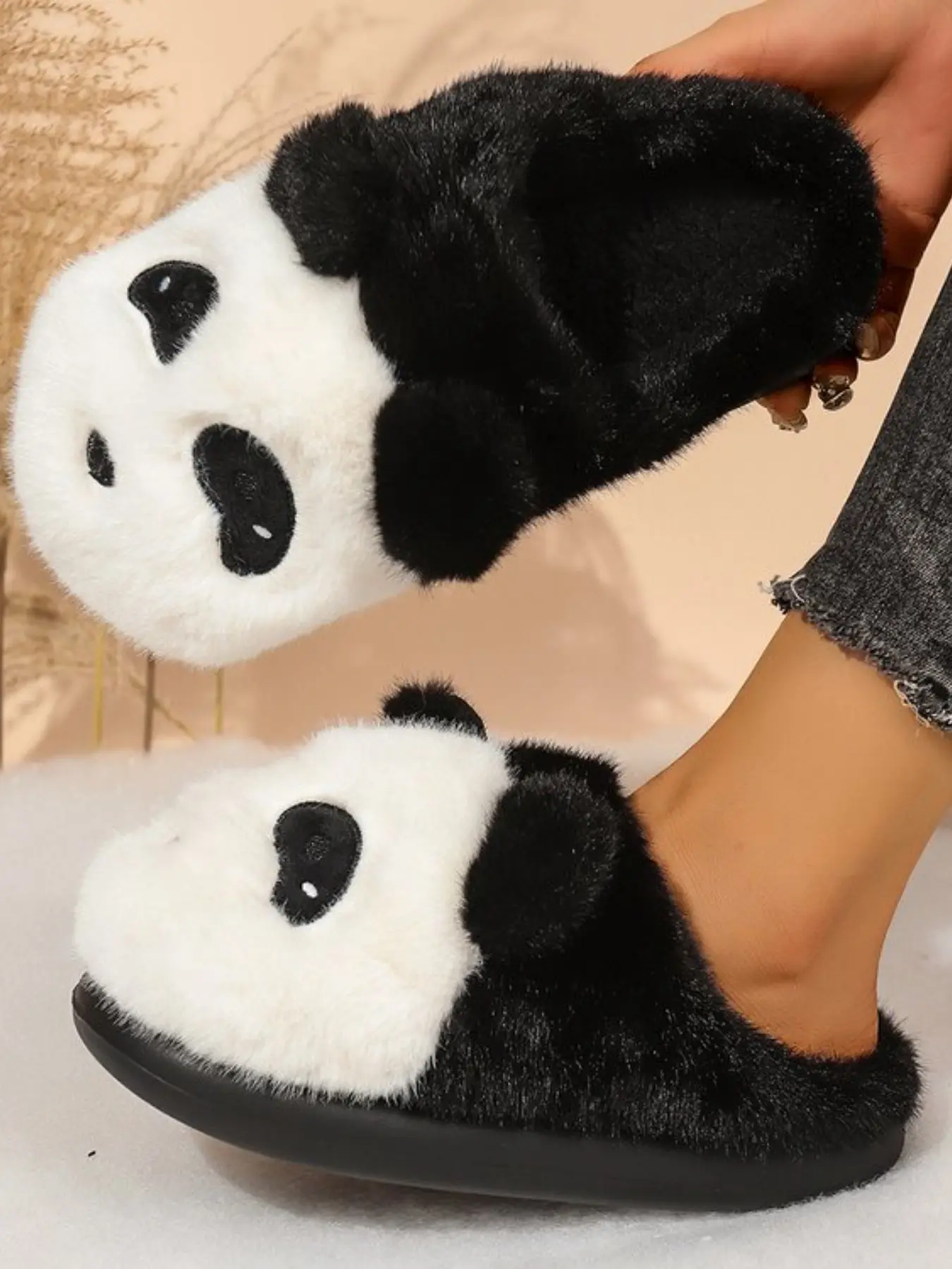 Panda Plush Slippers, Heart-Shaped Mouth Design, Warm Soft Anti-Slip Rubber Quiet Couple Slippers, Fall Winter Home Wear, House Slipper