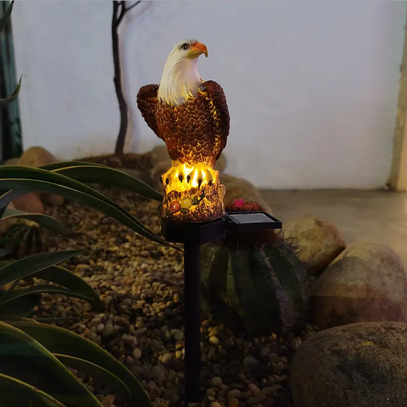 Solar-powered eagle ground stake light, resin owl ground stake light, garden light, outdoor courtyard light, lawn light, landscape light