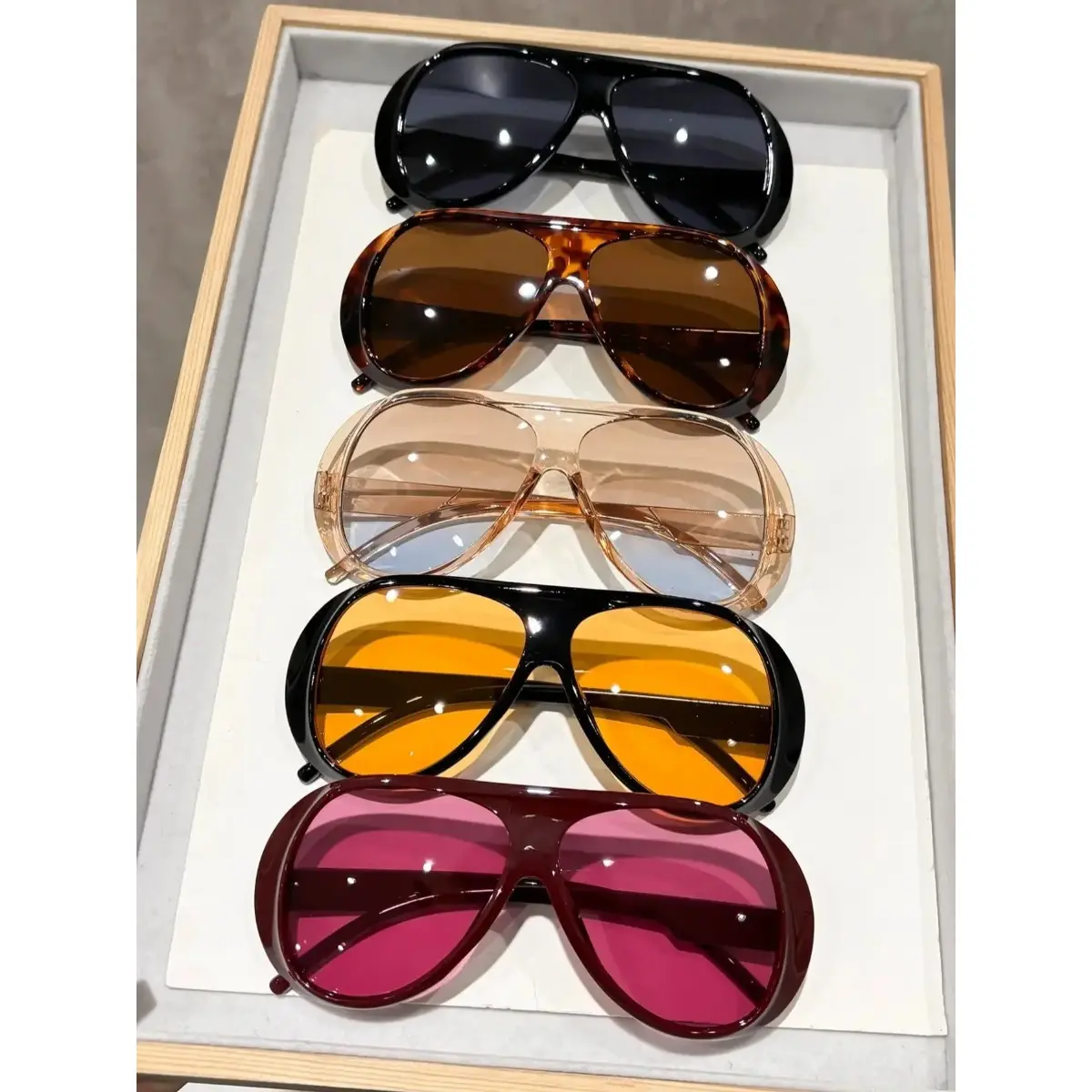 5-Pack Square Sunglasses for Women, Leopard Animal Print Statement Frame Glasses, Lightweight Eyewear Fashion with UV400 Protection, Womens Sunglasses